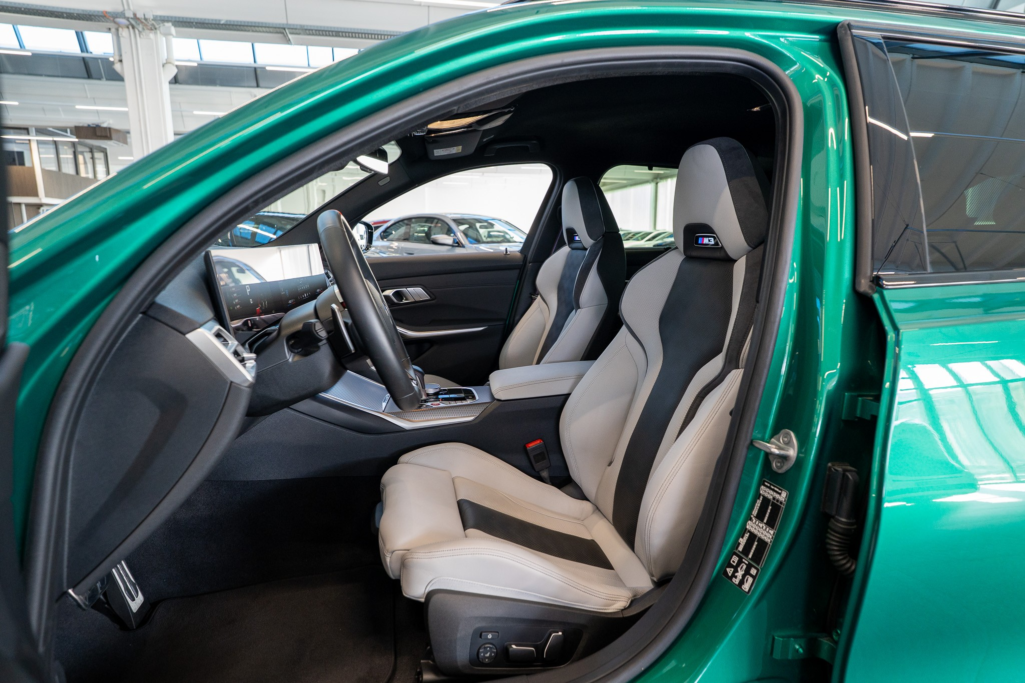 listing desktop thumbnail image 8