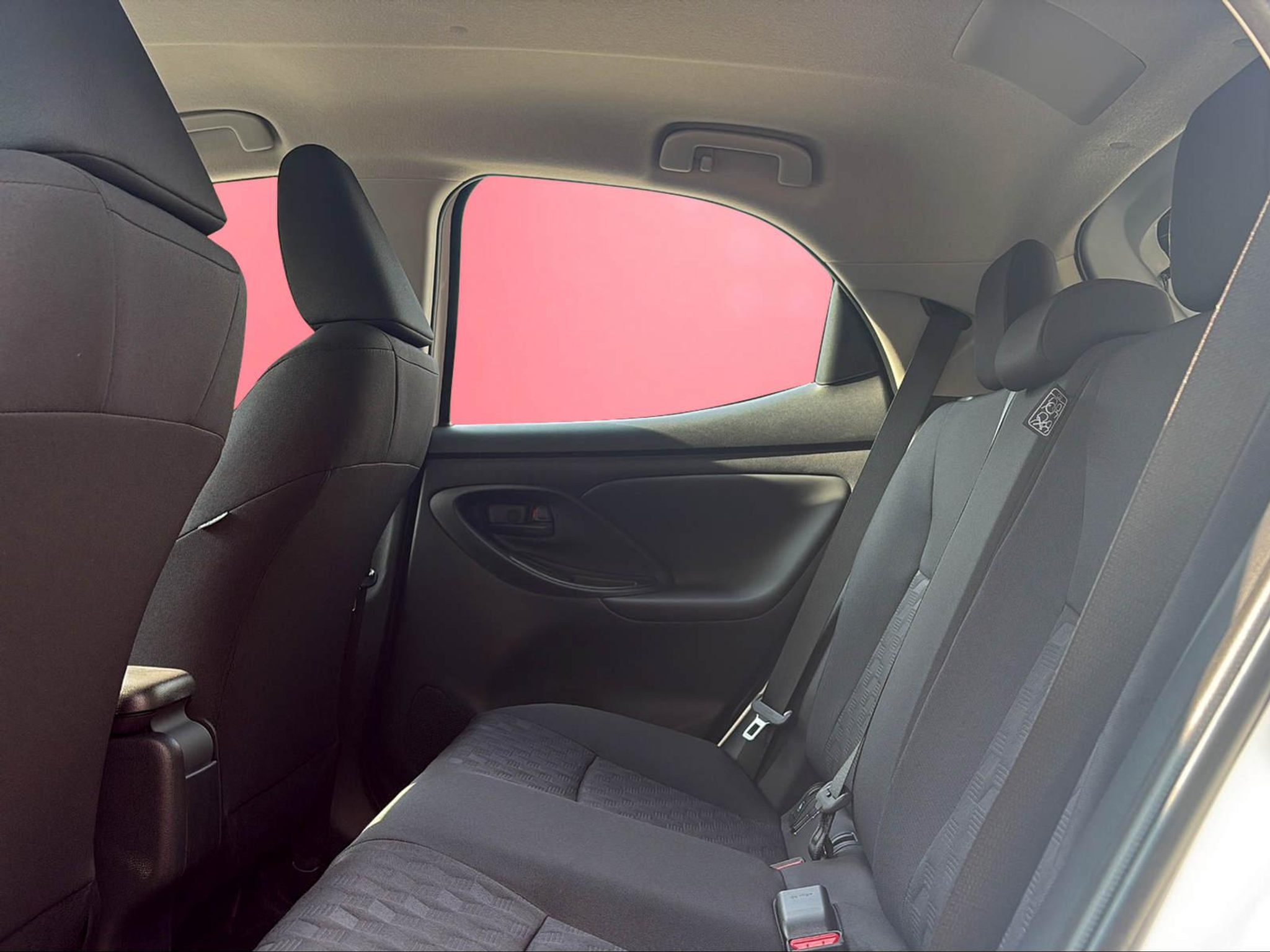 listing desktop thumbnail image 11