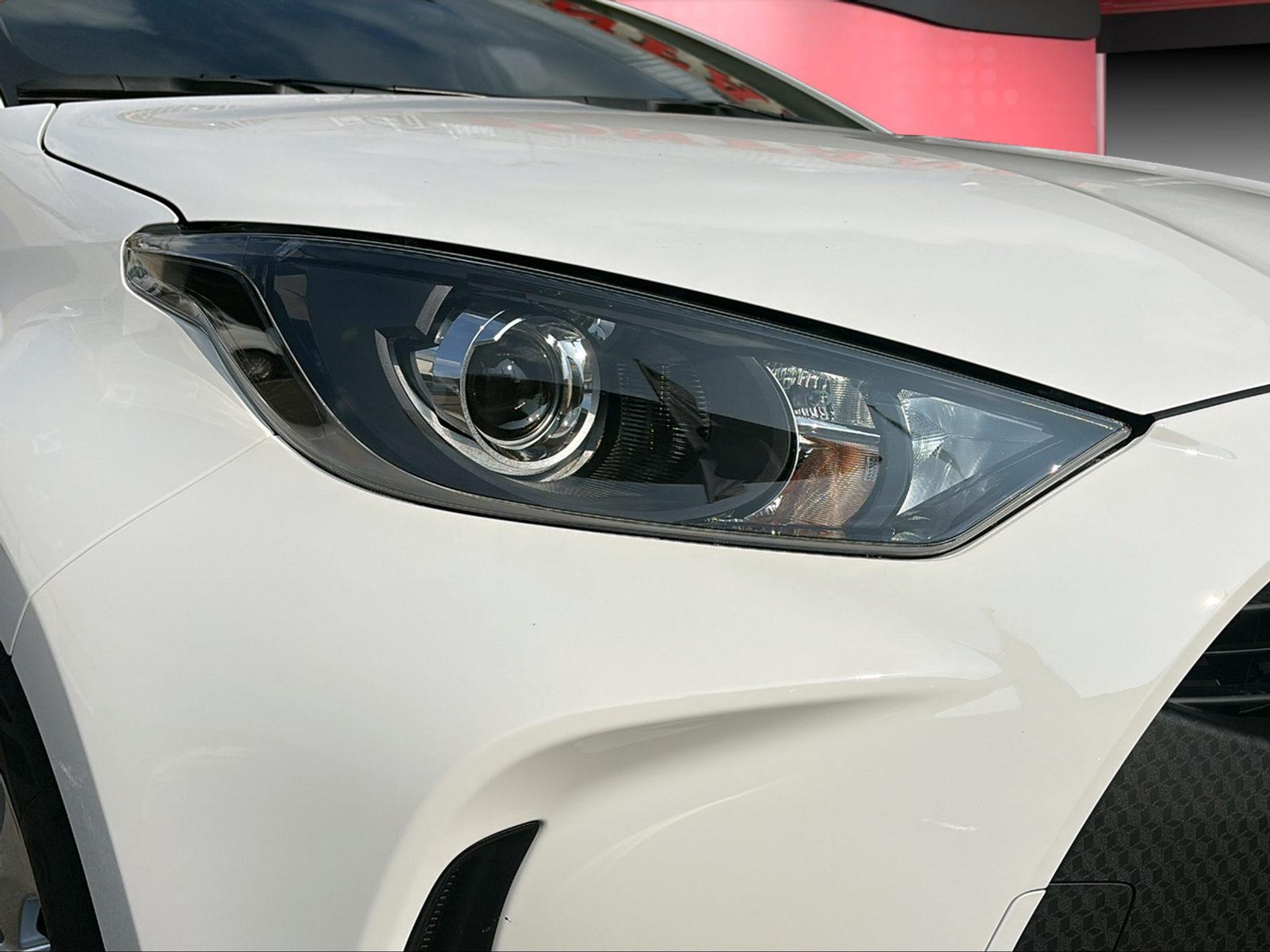 listing desktop thumbnail image 8