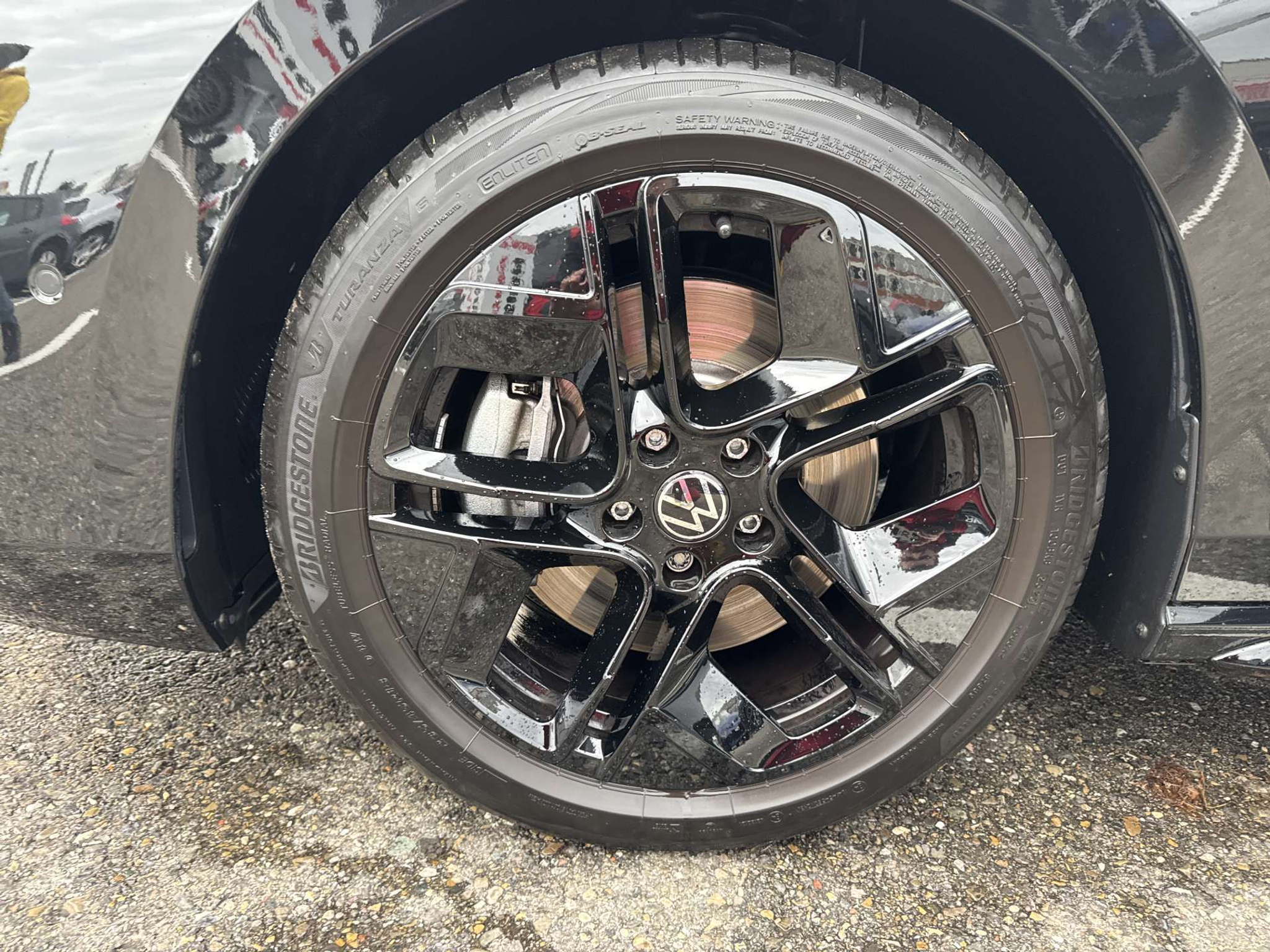 listing desktop thumbnail image 8