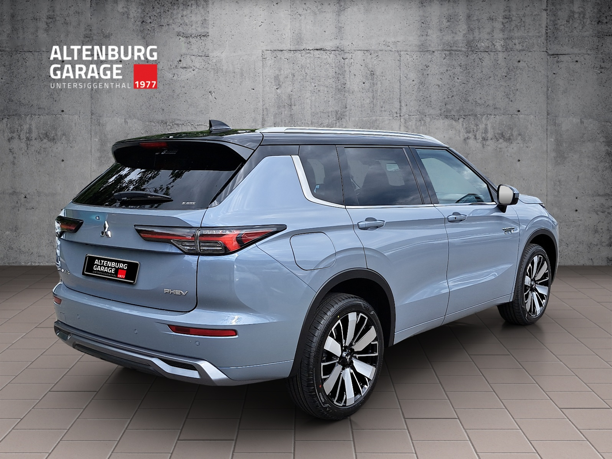 listing desktop thumbnail image 4