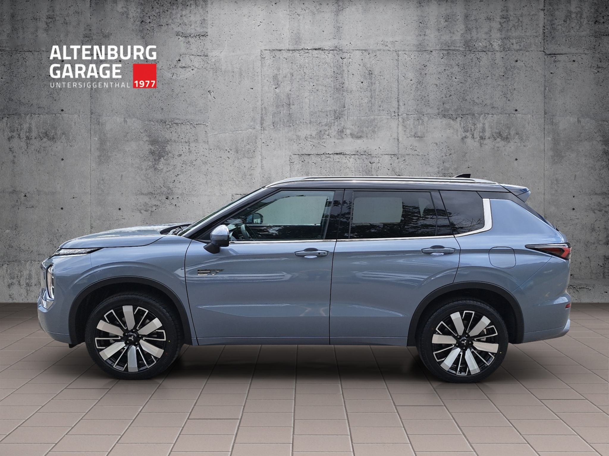 listing desktop thumbnail image 1