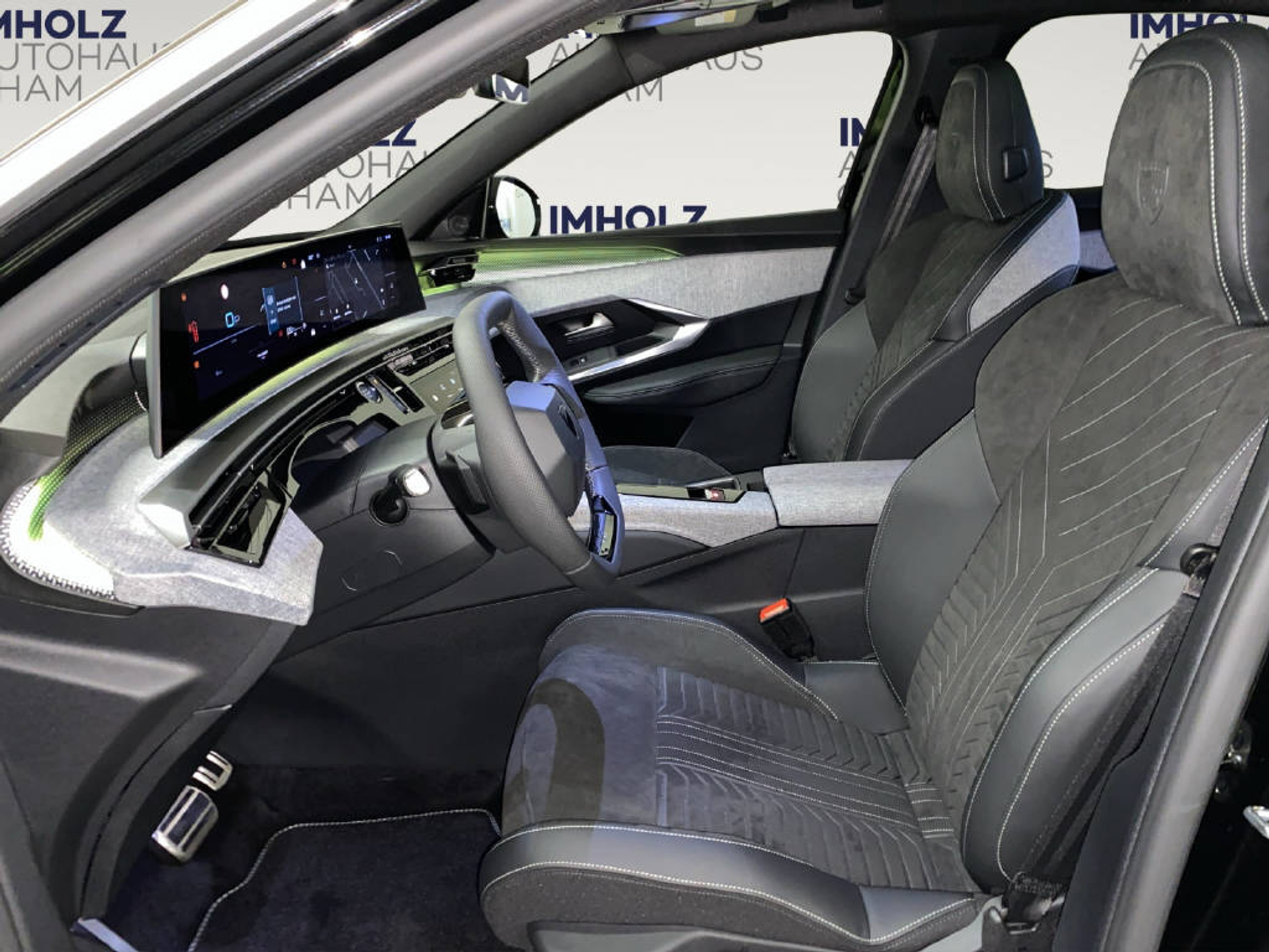 listing desktop thumbnail image 5