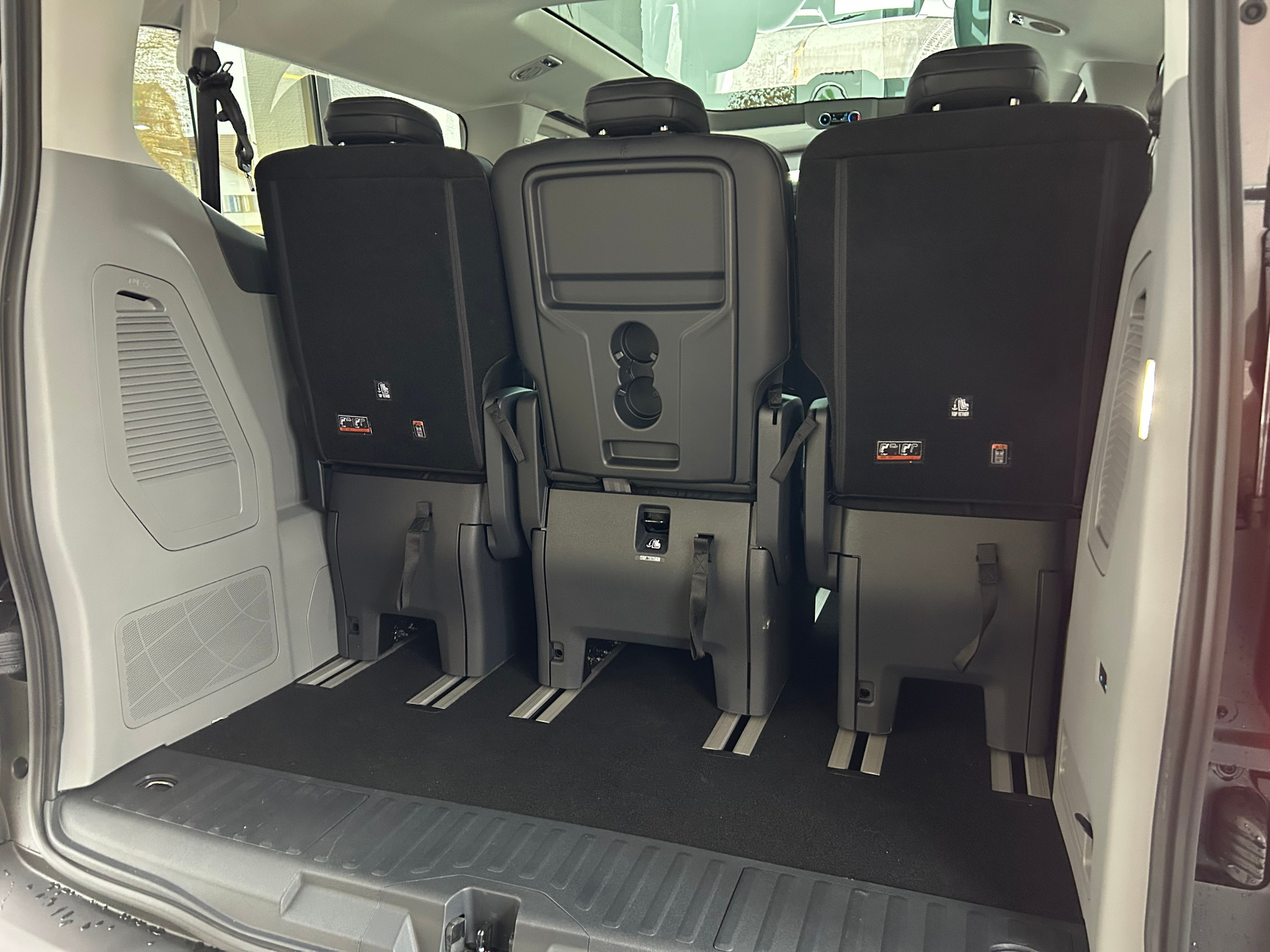 listing desktop thumbnail image 15