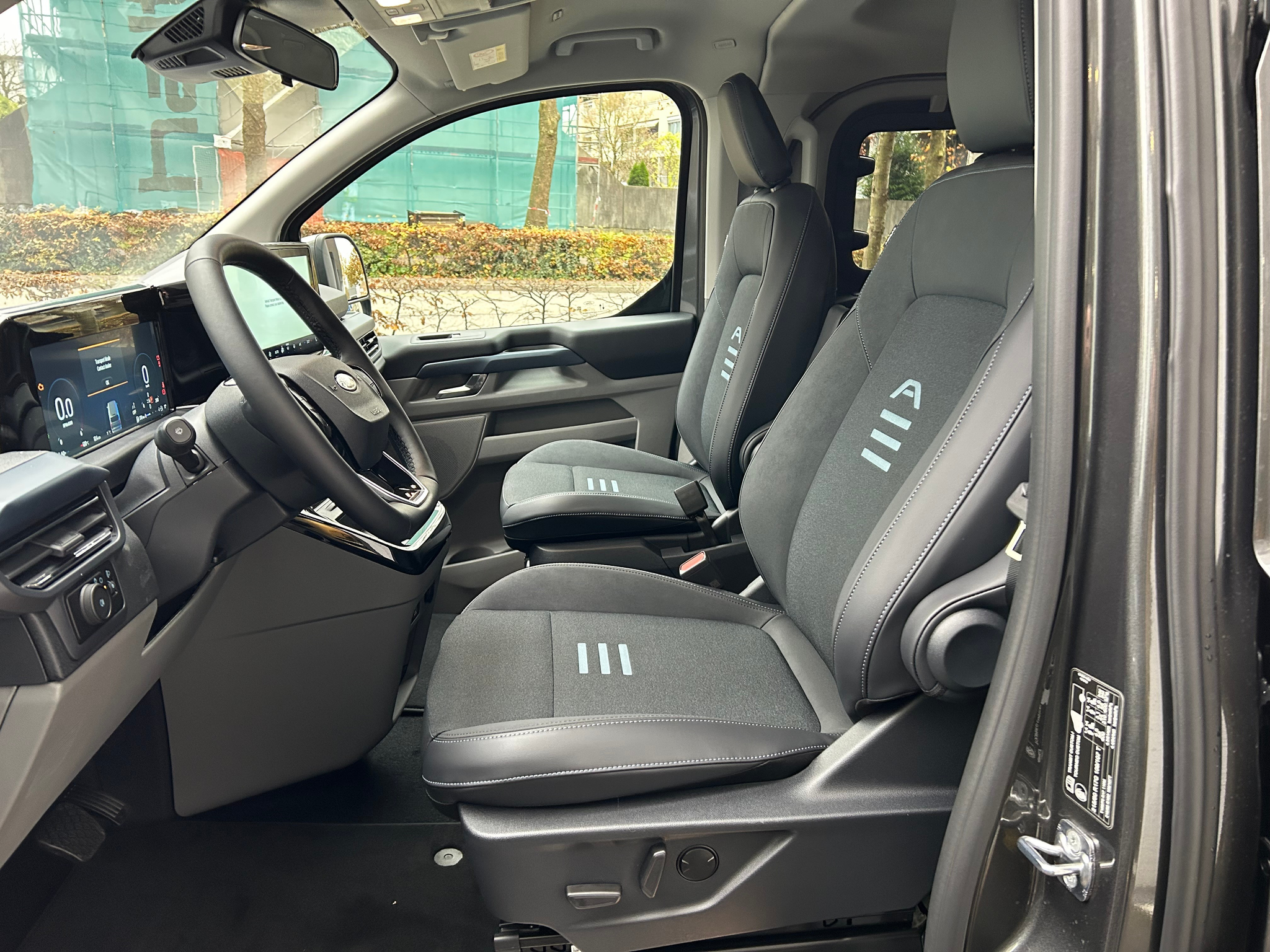 listing desktop thumbnail image 6