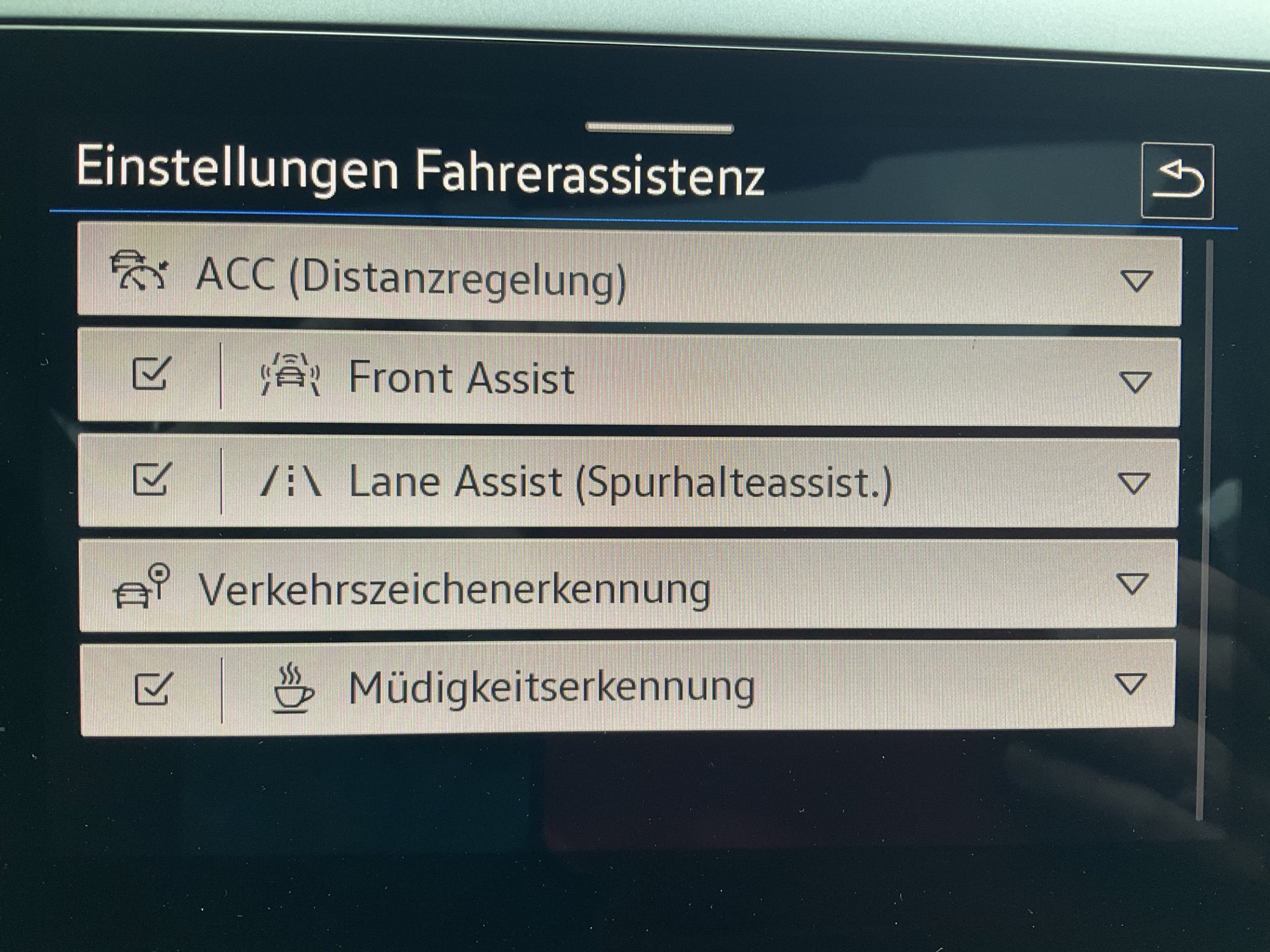 listing desktop thumbnail image 17