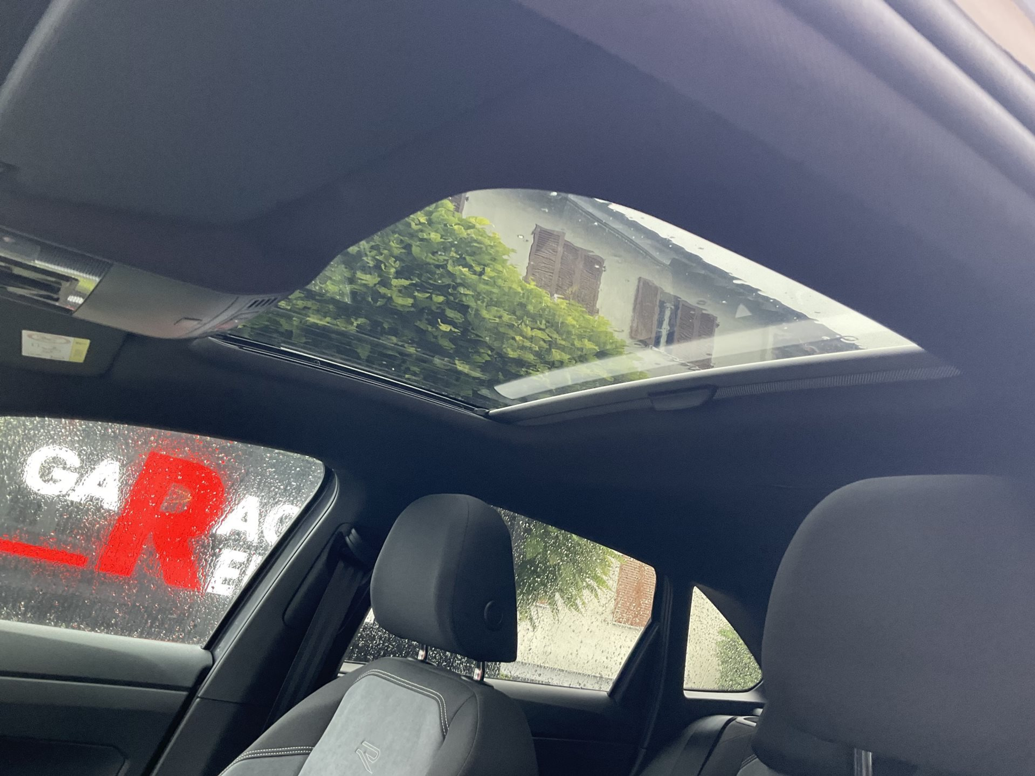 listing desktop thumbnail image 8