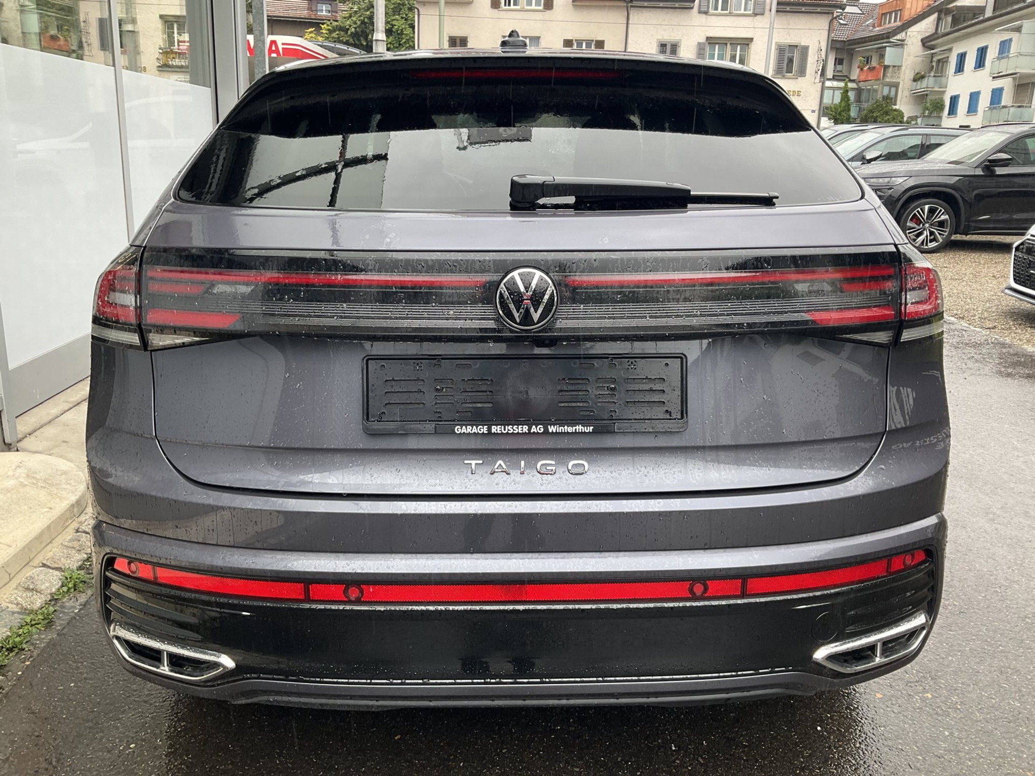 listing desktop thumbnail image 4