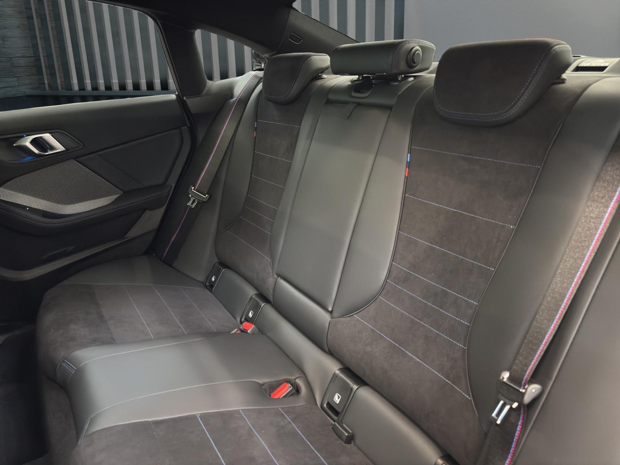 listing desktop thumbnail image 14