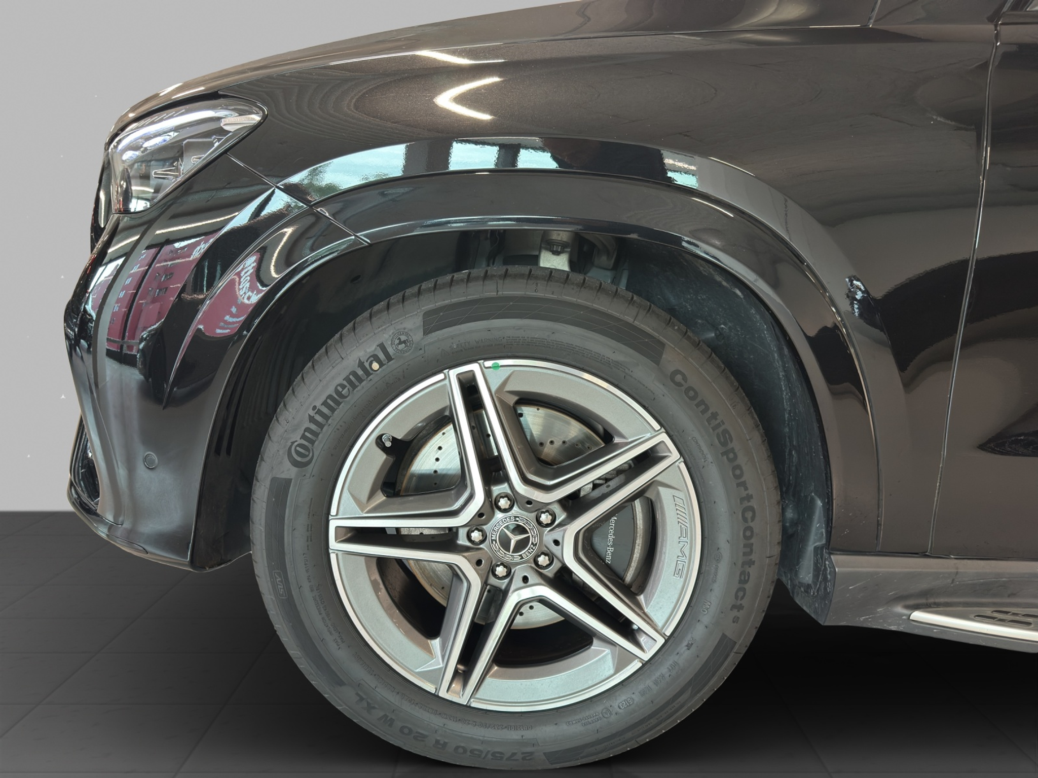 listing desktop thumbnail image 17