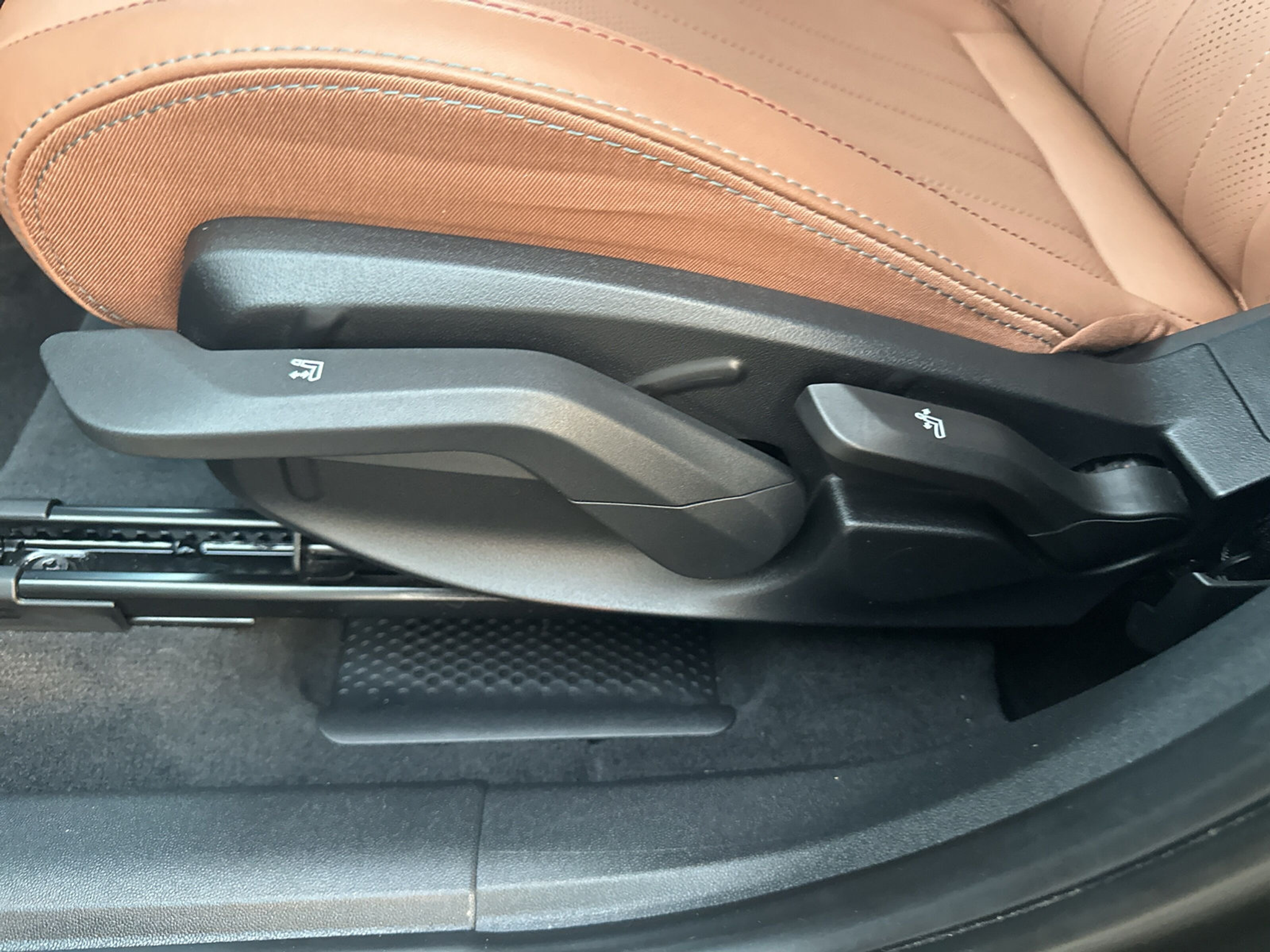 listing desktop thumbnail image 18