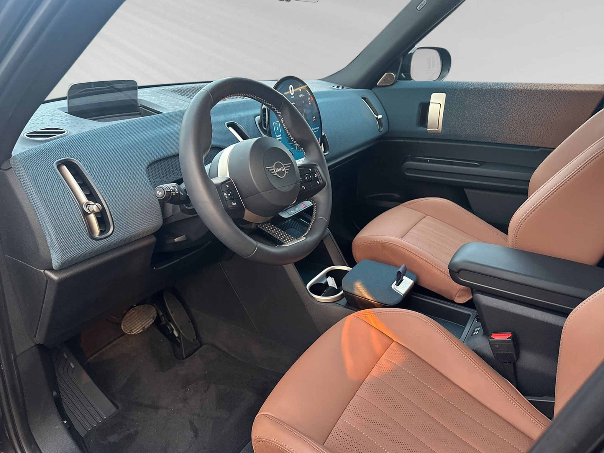 listing desktop thumbnail image 3