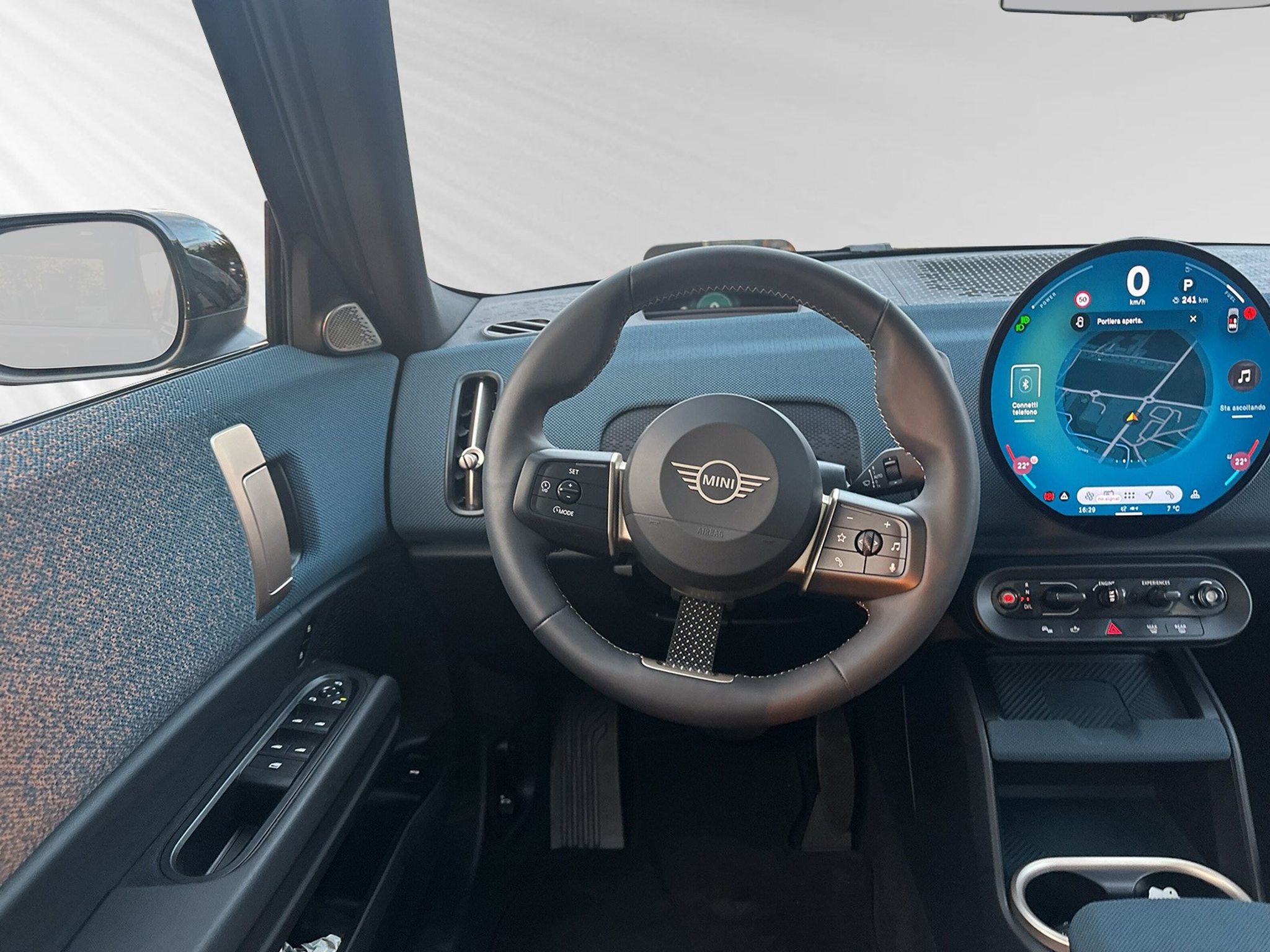 listing desktop thumbnail image 4