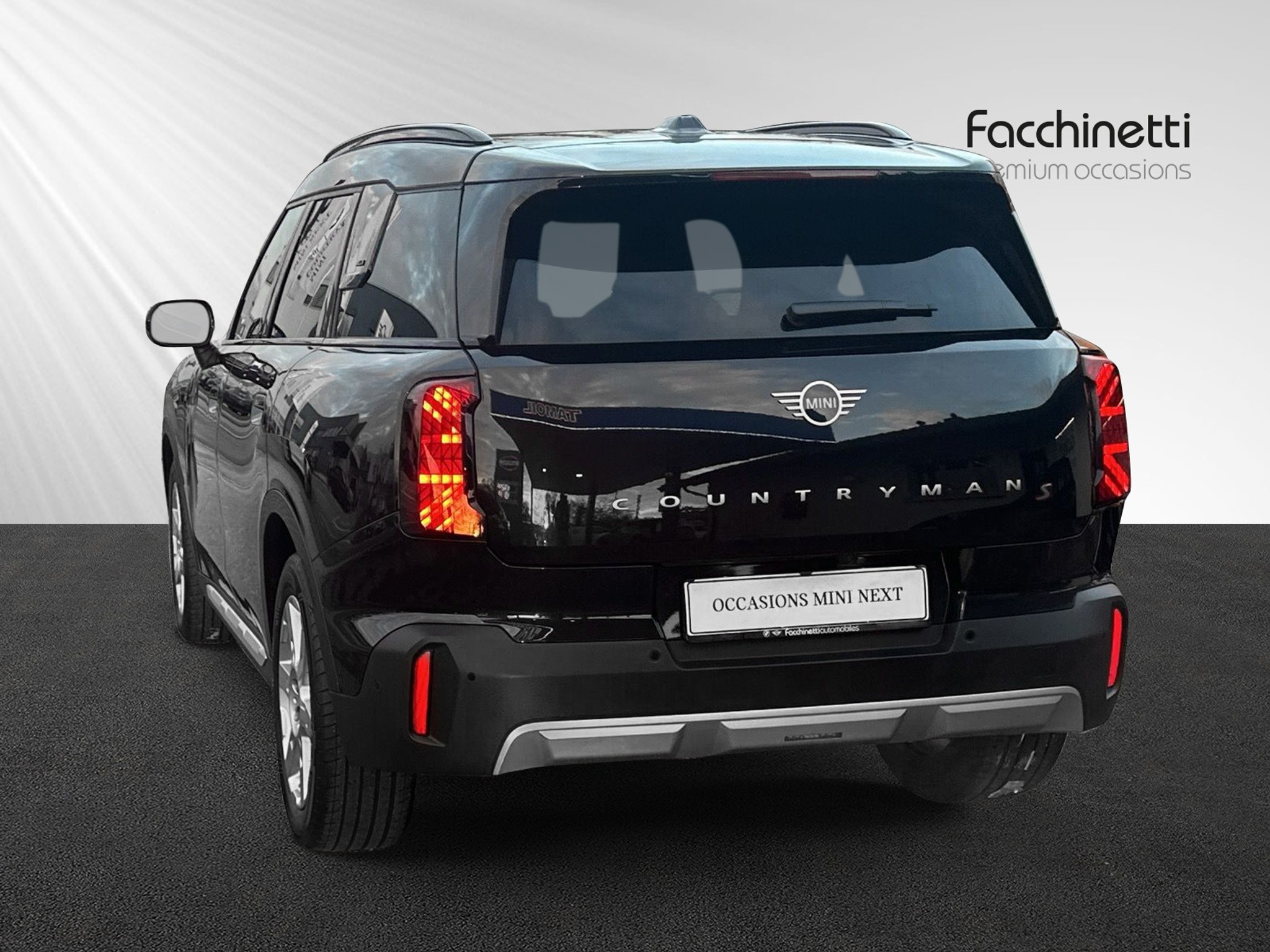 listing desktop thumbnail image 2