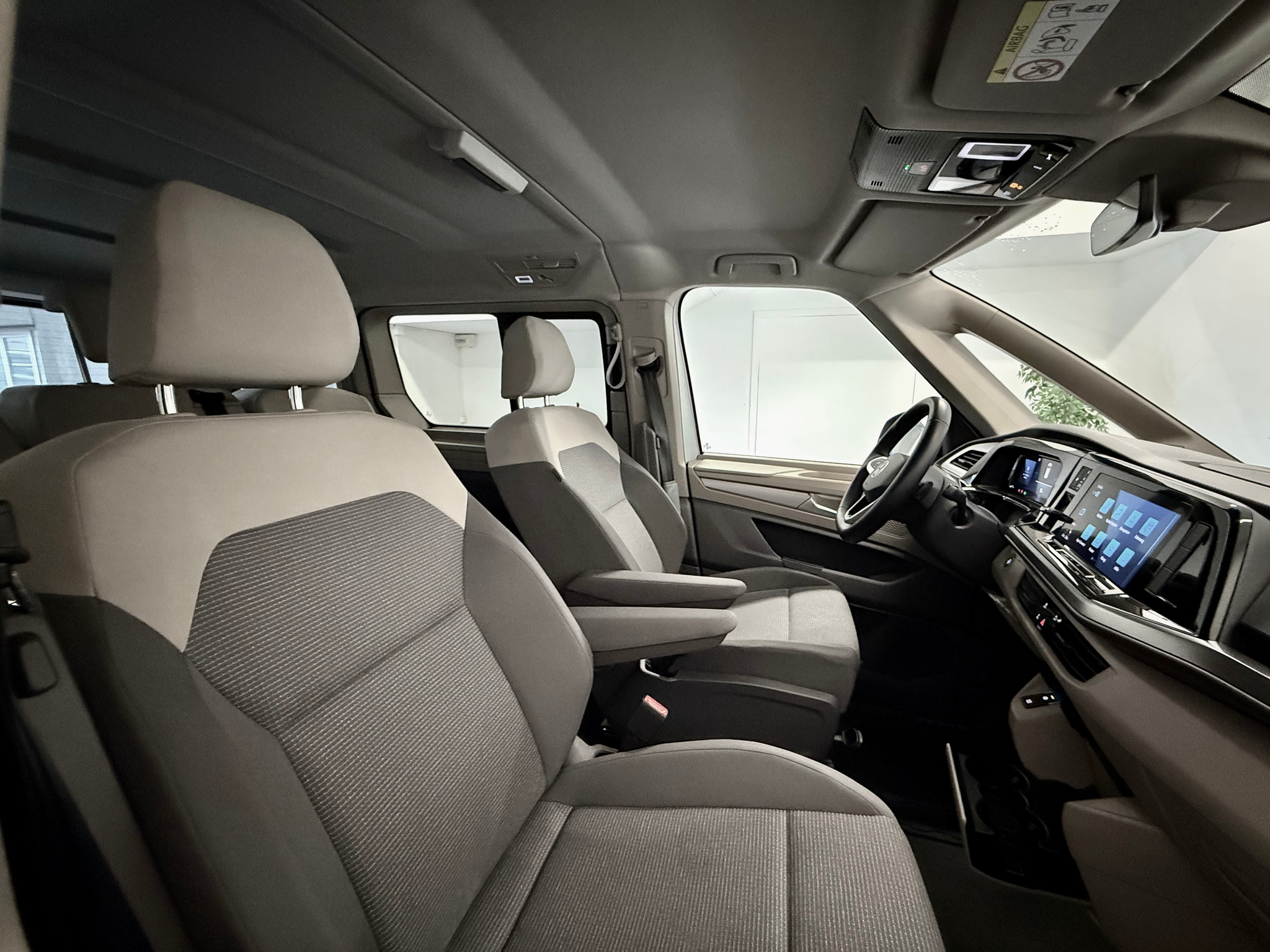 listing desktop thumbnail image 22