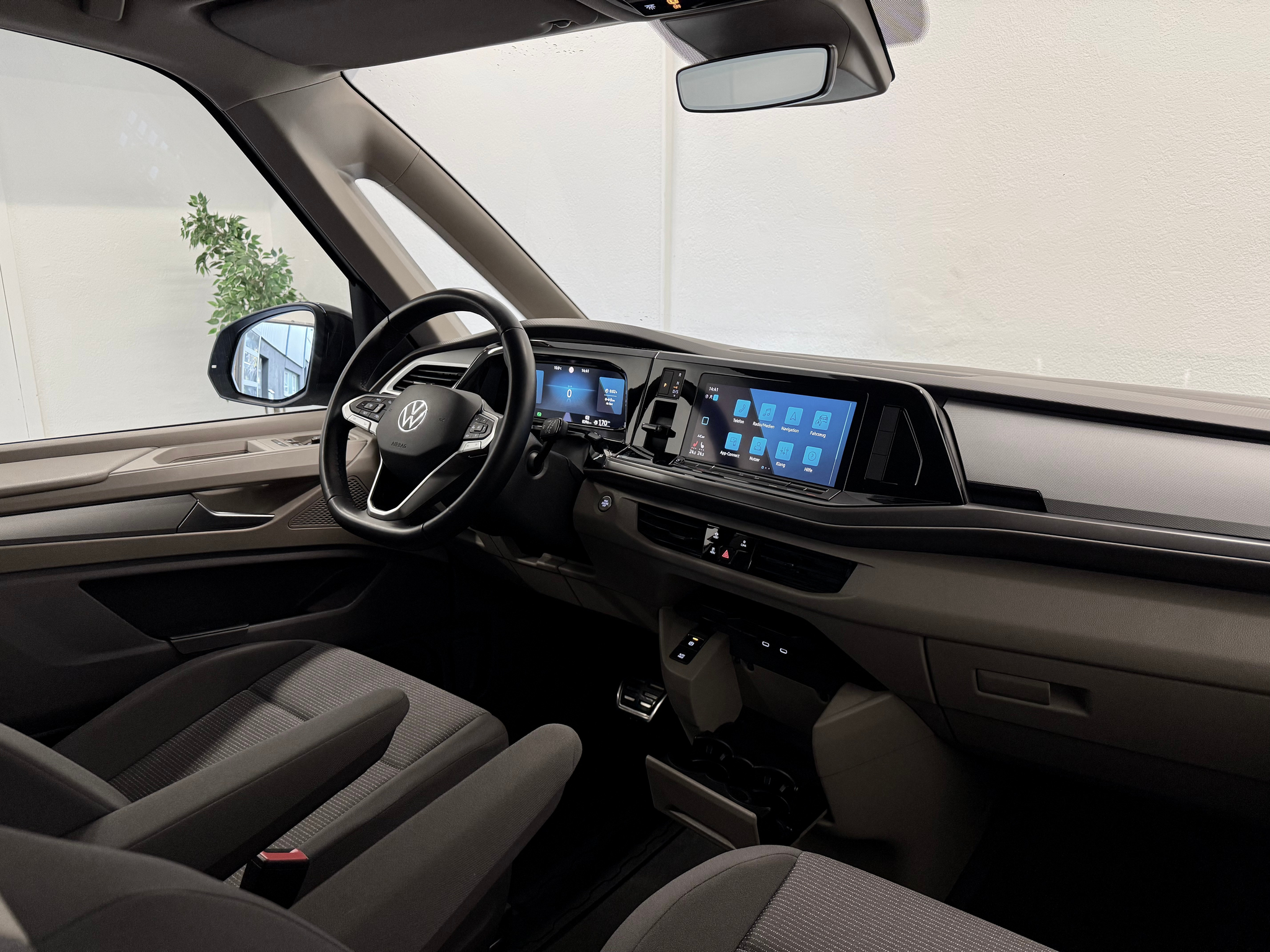 listing desktop thumbnail image 20