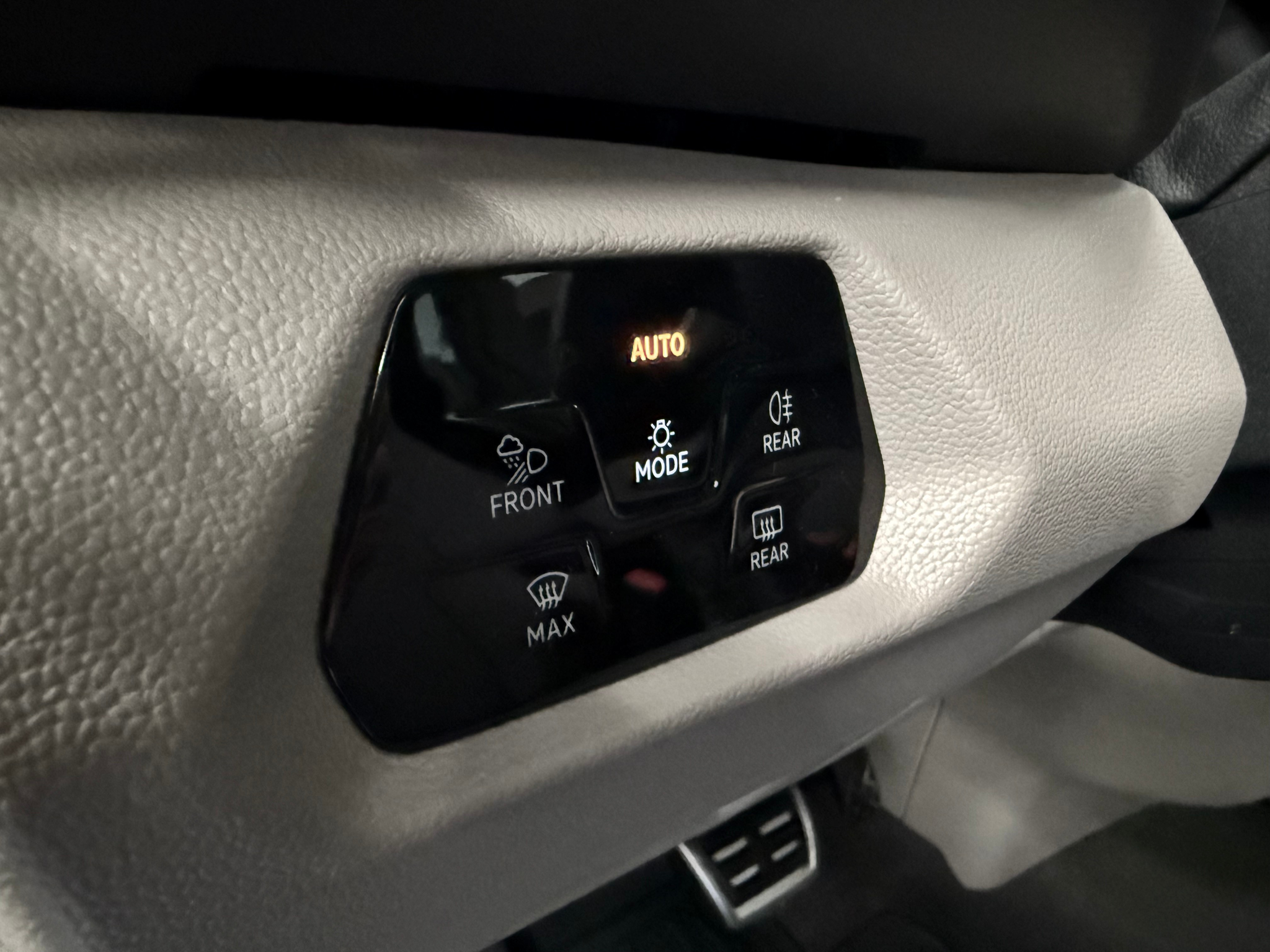 listing desktop thumbnail image 19