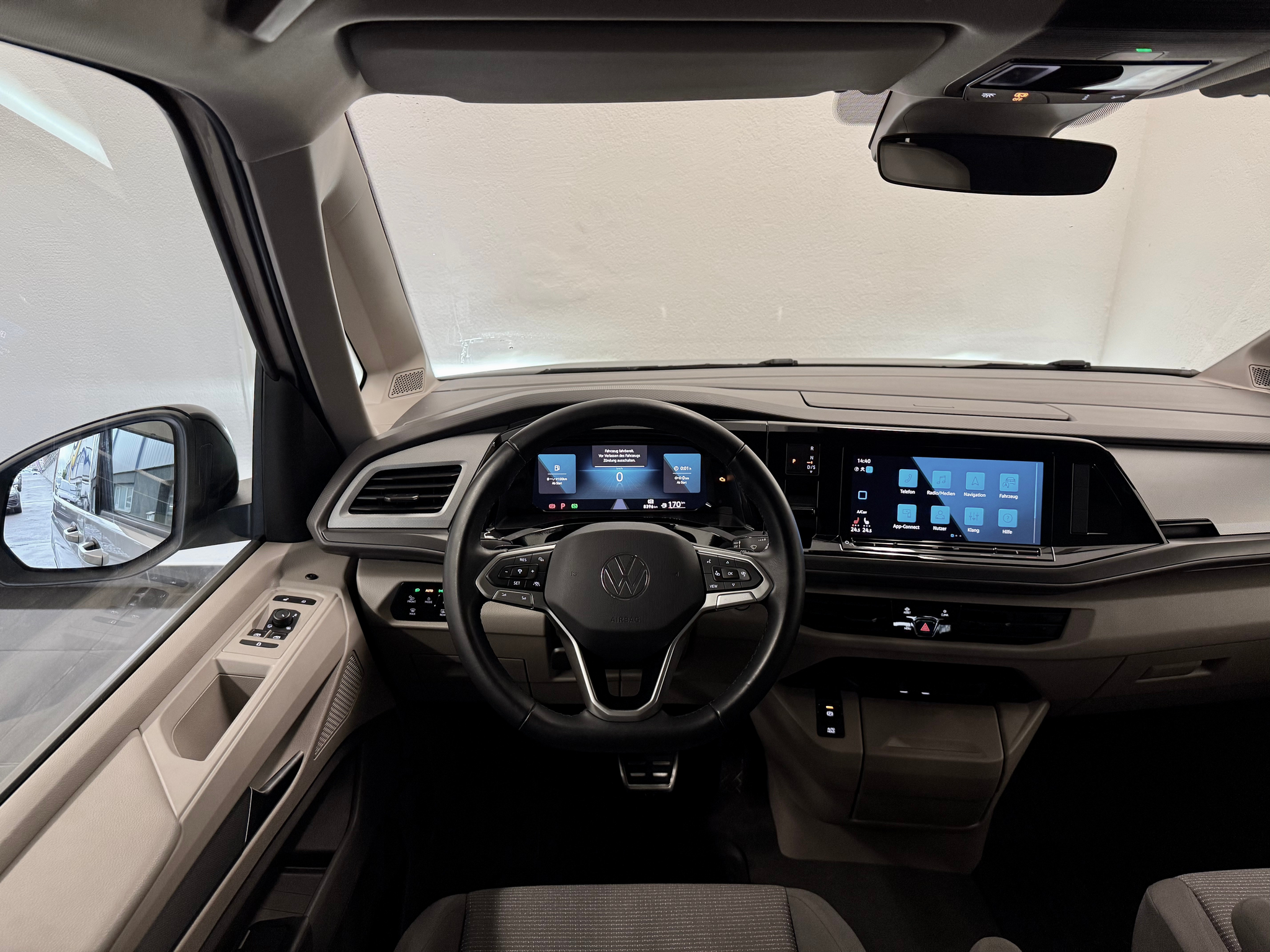 listing desktop thumbnail image 14