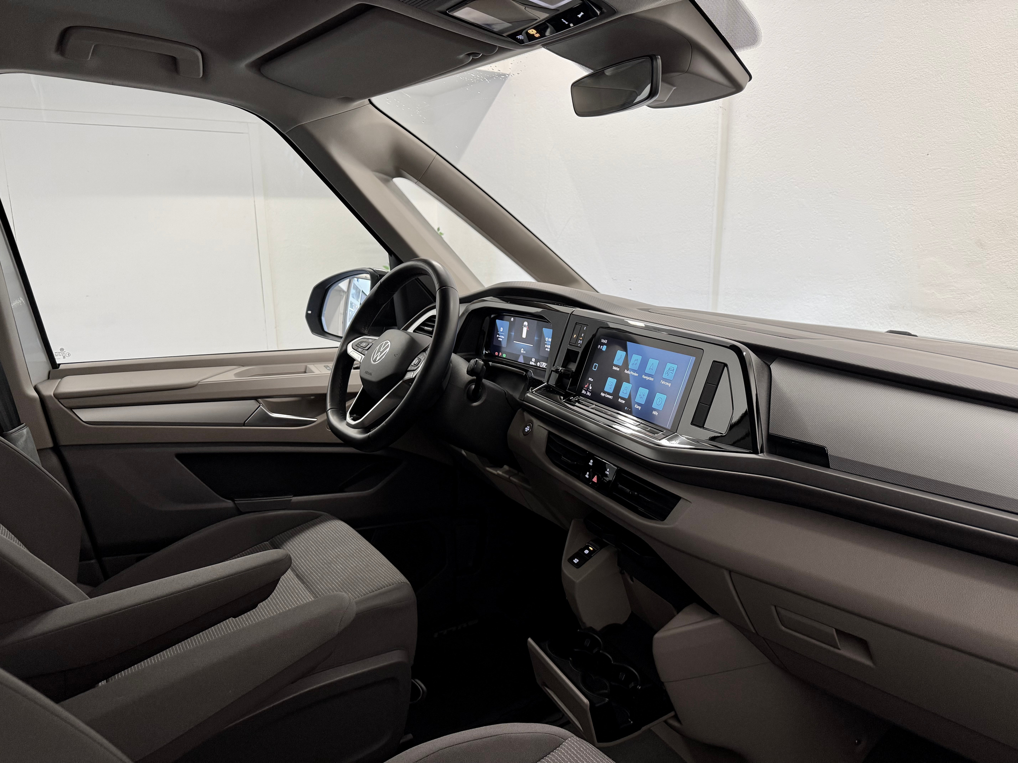 listing desktop thumbnail image 21