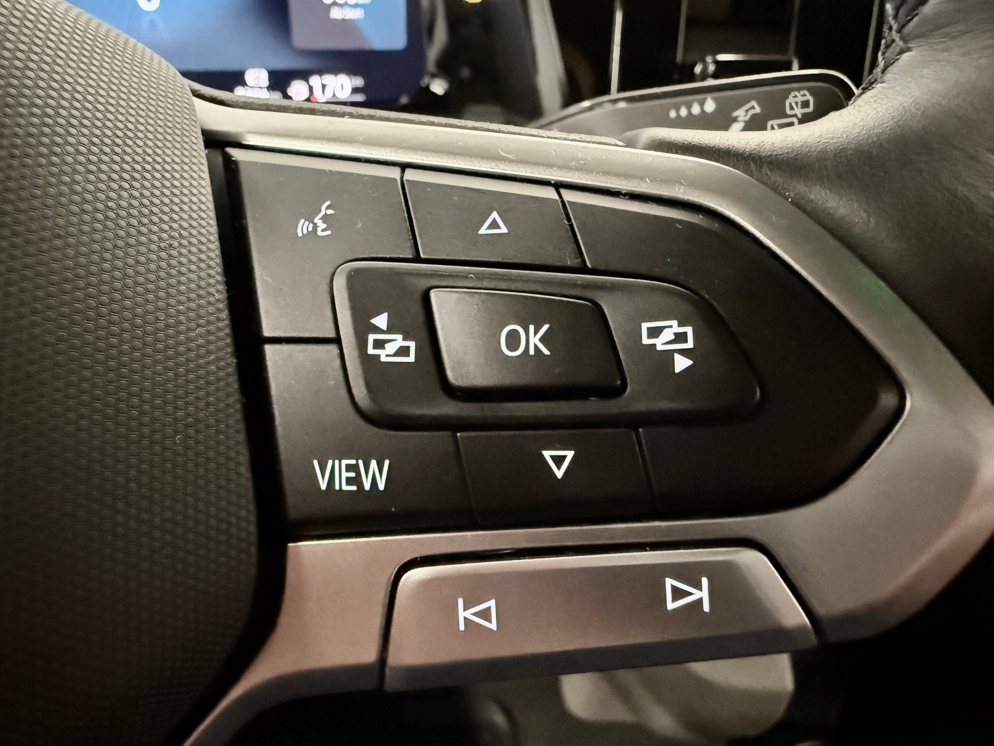 listing desktop thumbnail image 16