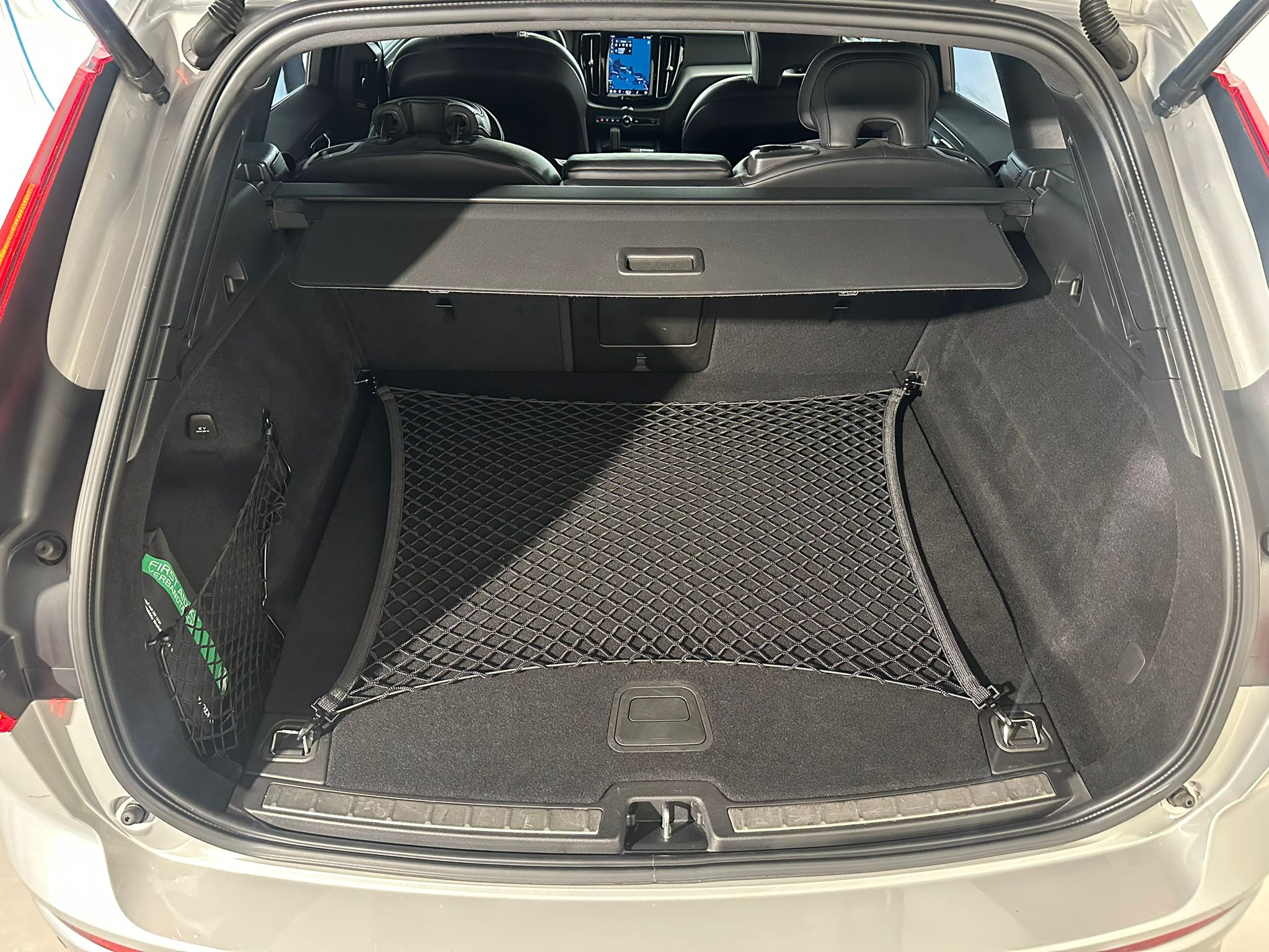 listing desktop thumbnail image 4