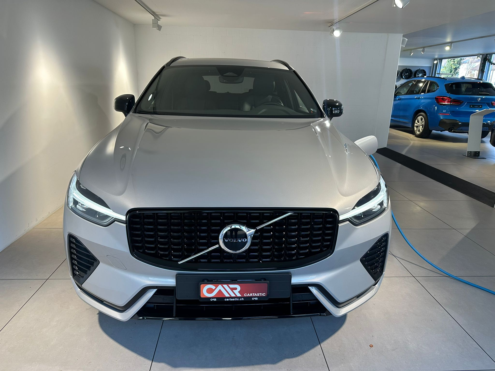 listing desktop thumbnail image 1