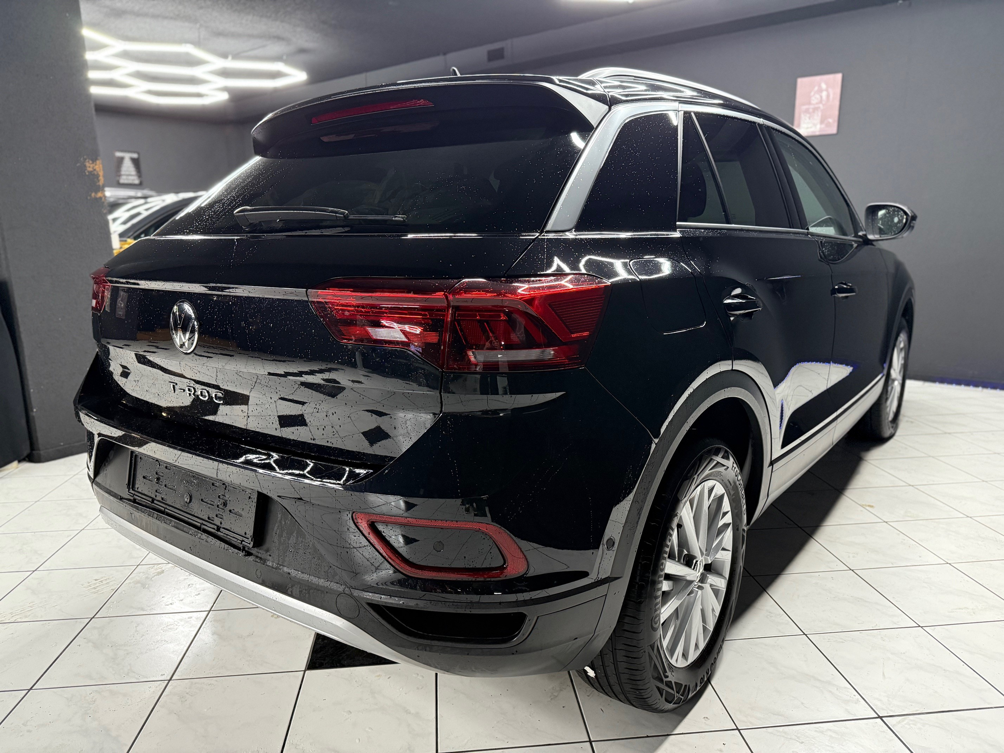 listing desktop thumbnail image 5