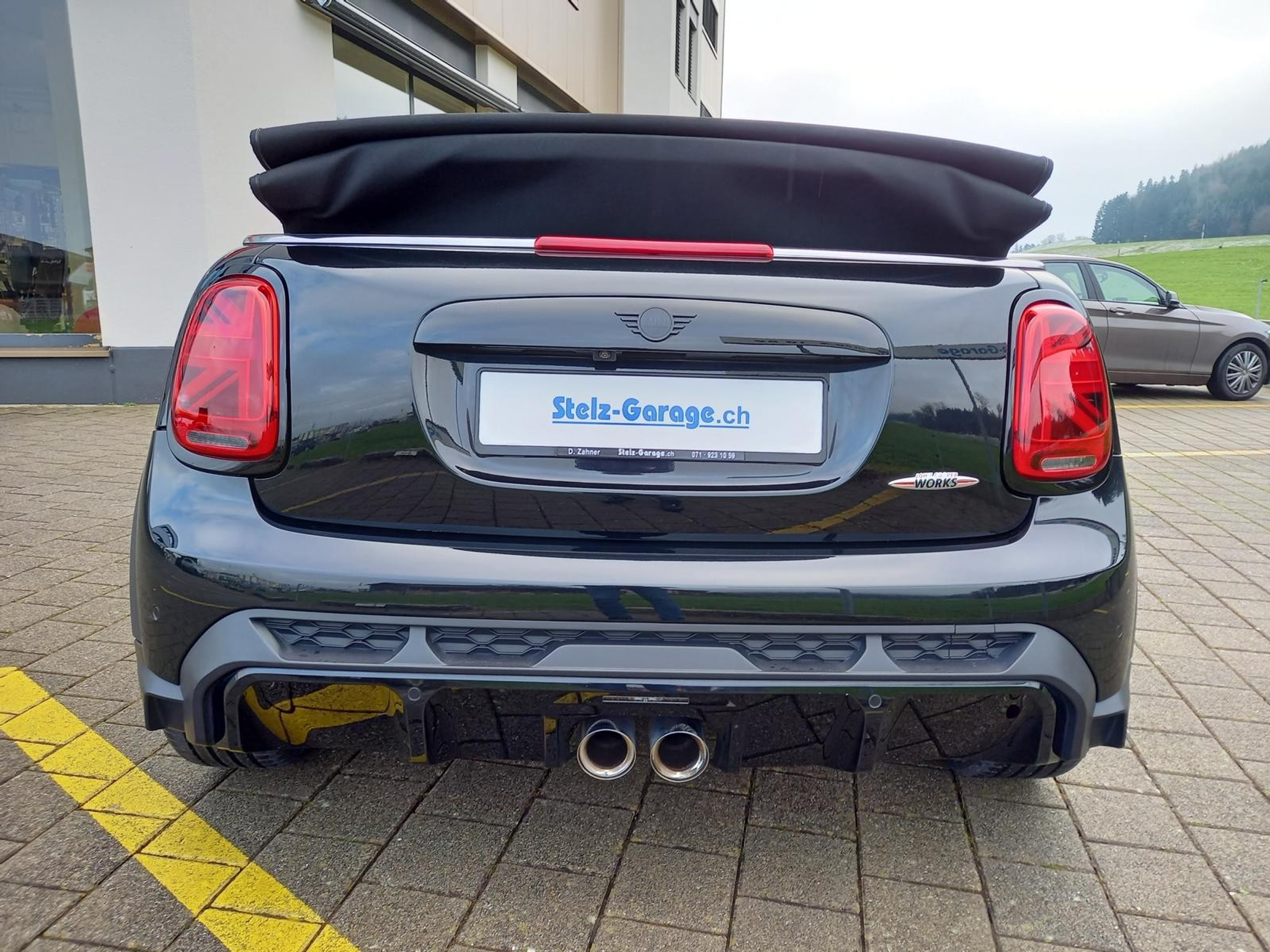 listing desktop thumbnail image 5