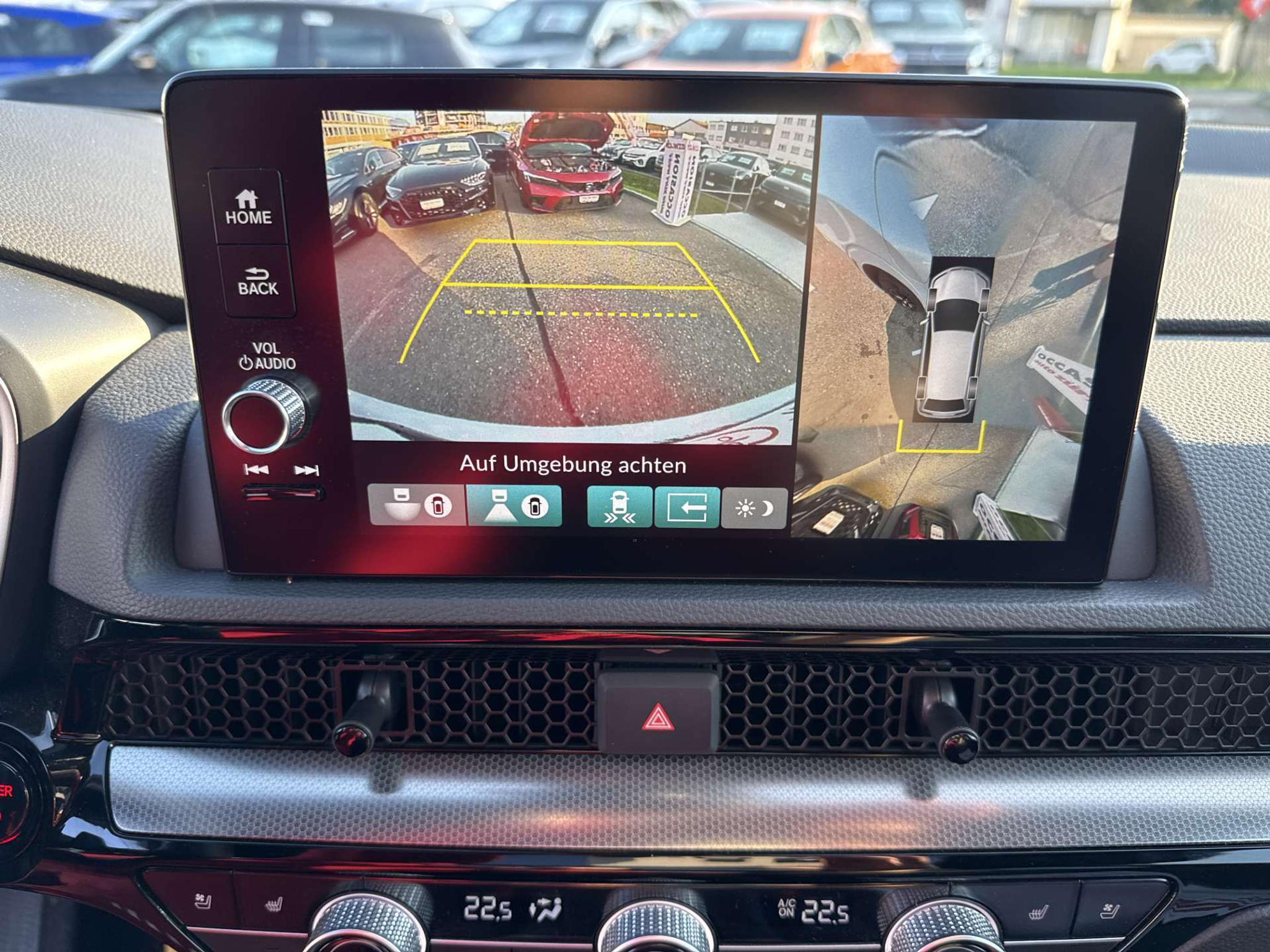 listing desktop thumbnail image 9