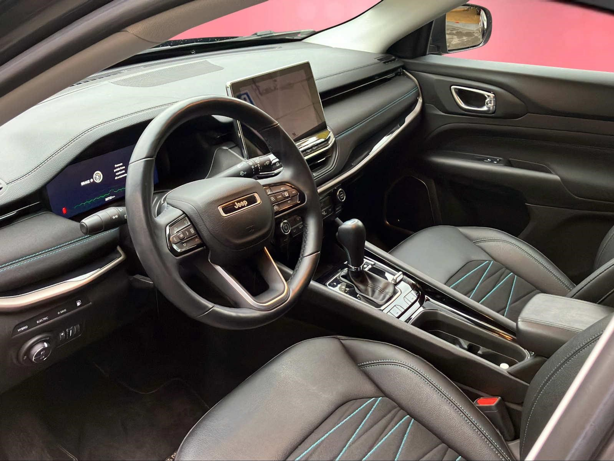 listing desktop thumbnail image 4