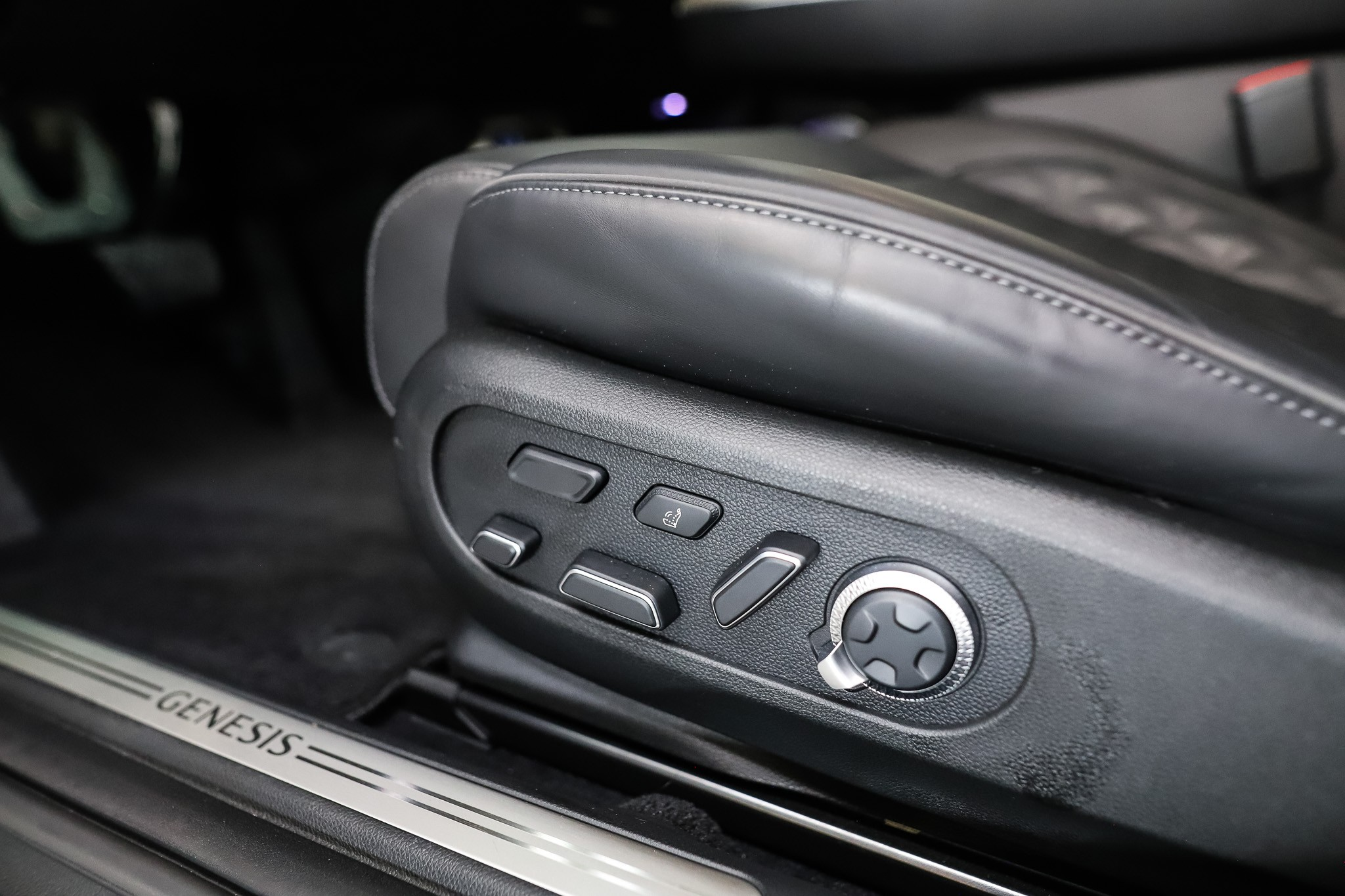 listing desktop thumbnail image 9