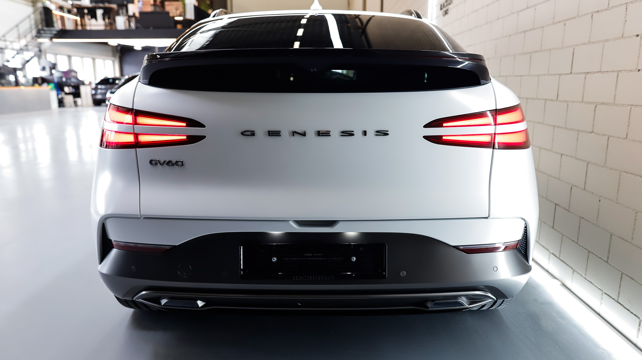 listing desktop thumbnail image 5