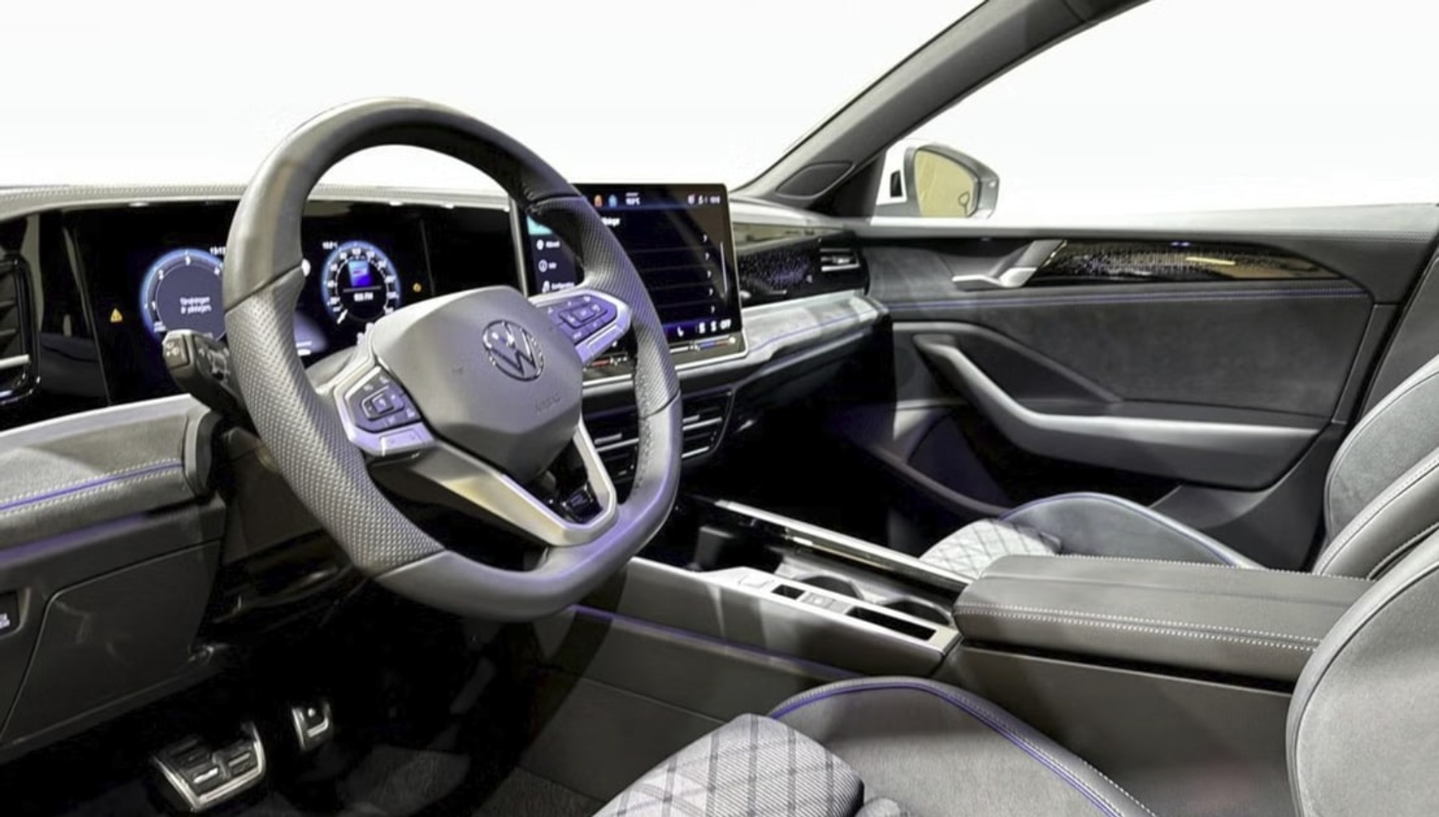 listing desktop thumbnail image 1