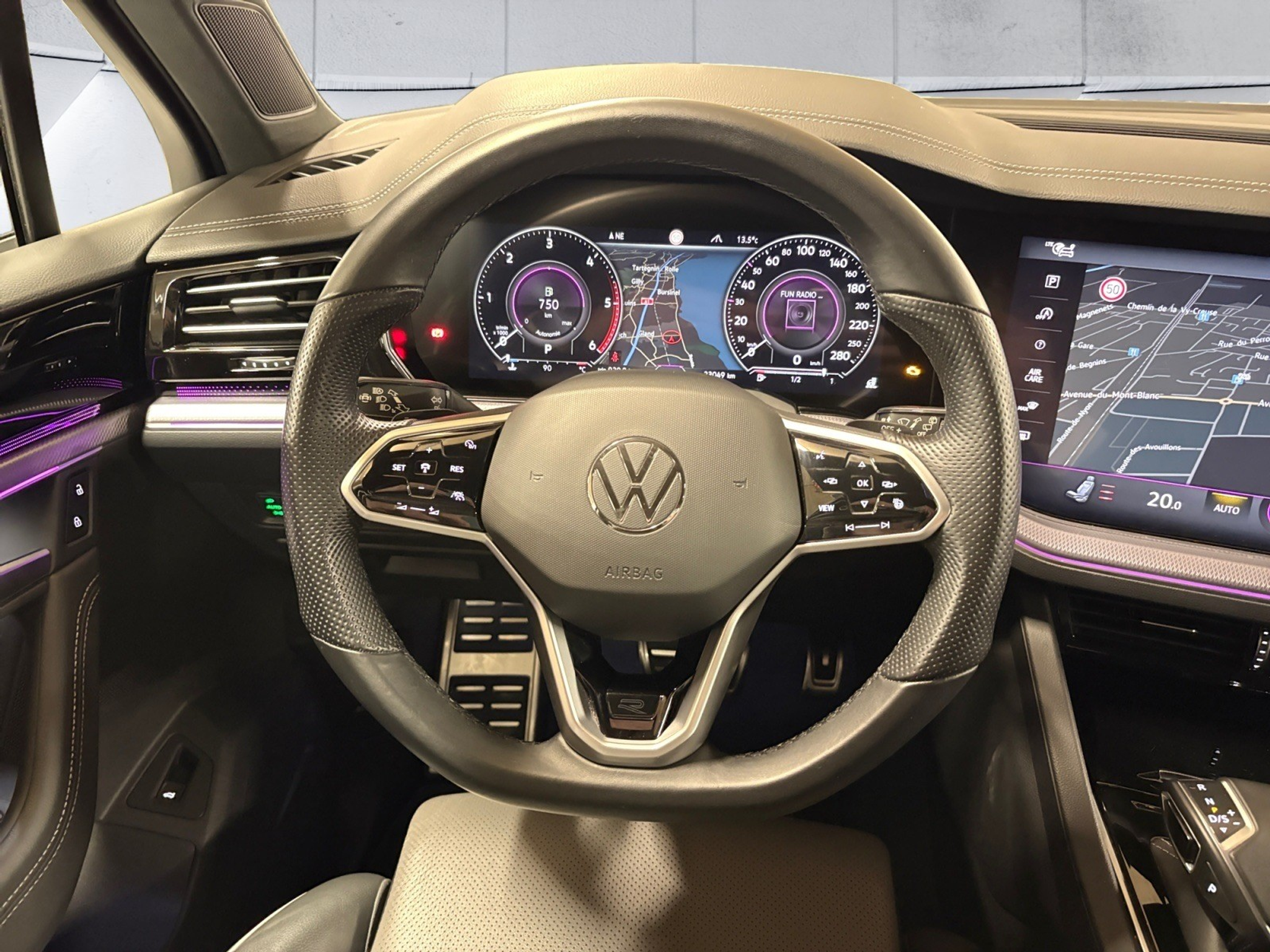 listing desktop thumbnail image 9