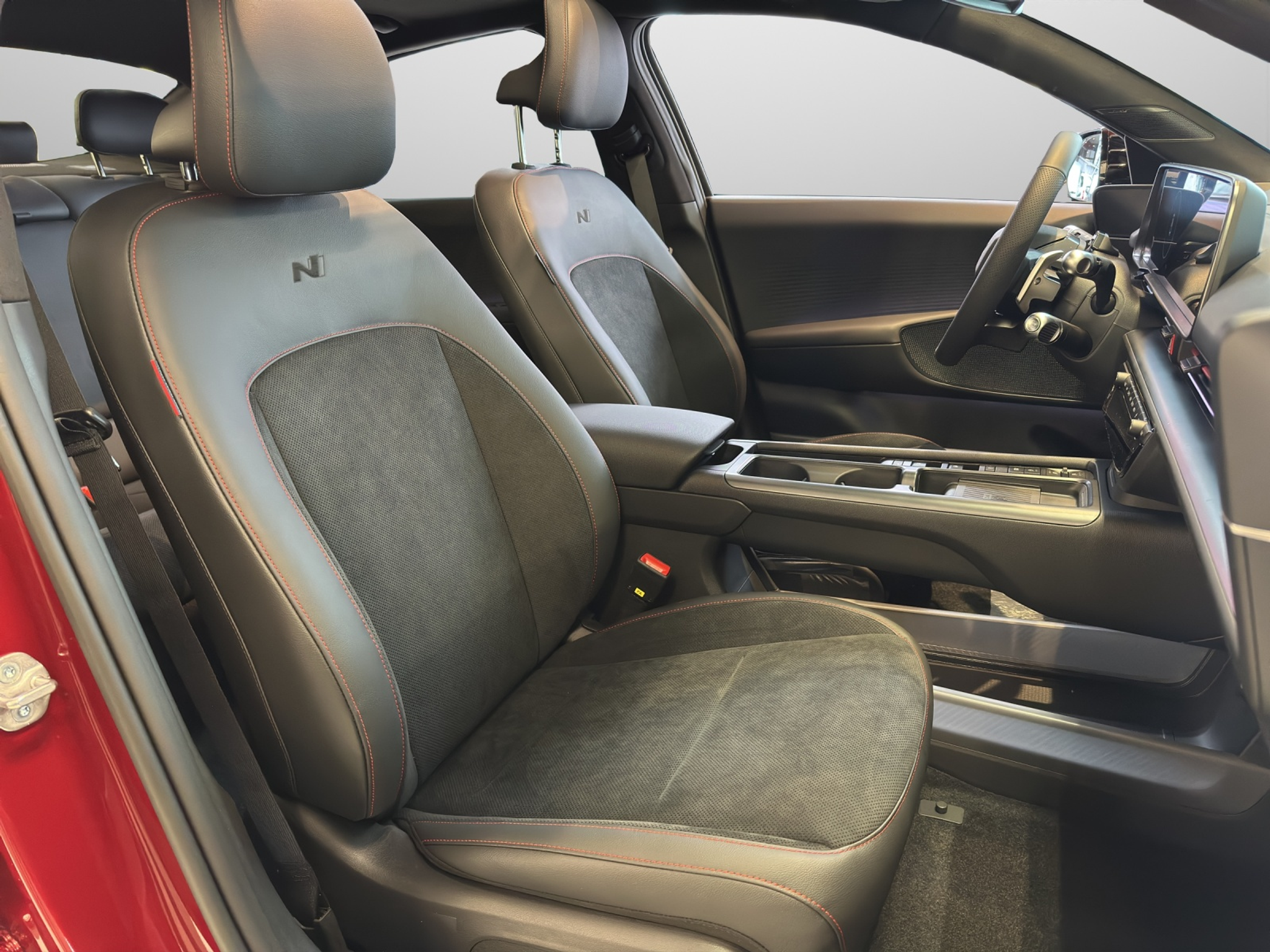 listing desktop thumbnail image 9