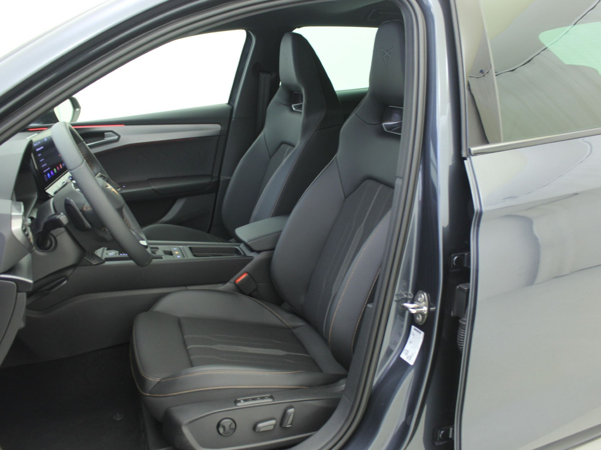 listing desktop thumbnail image 12