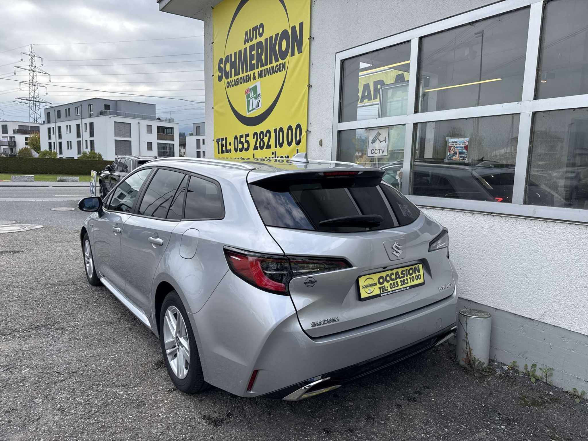 listing desktop thumbnail image 2