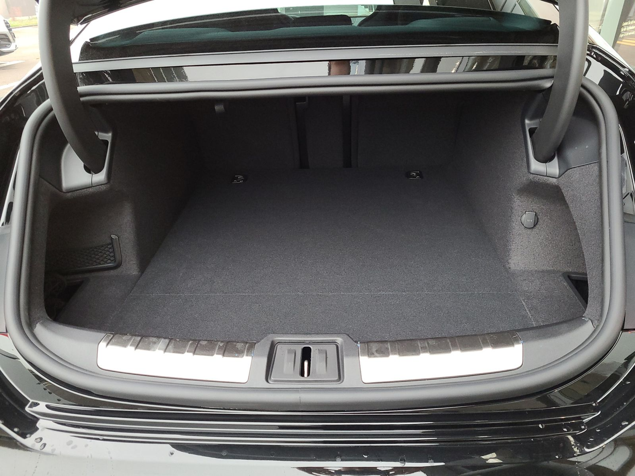 listing desktop thumbnail image 5