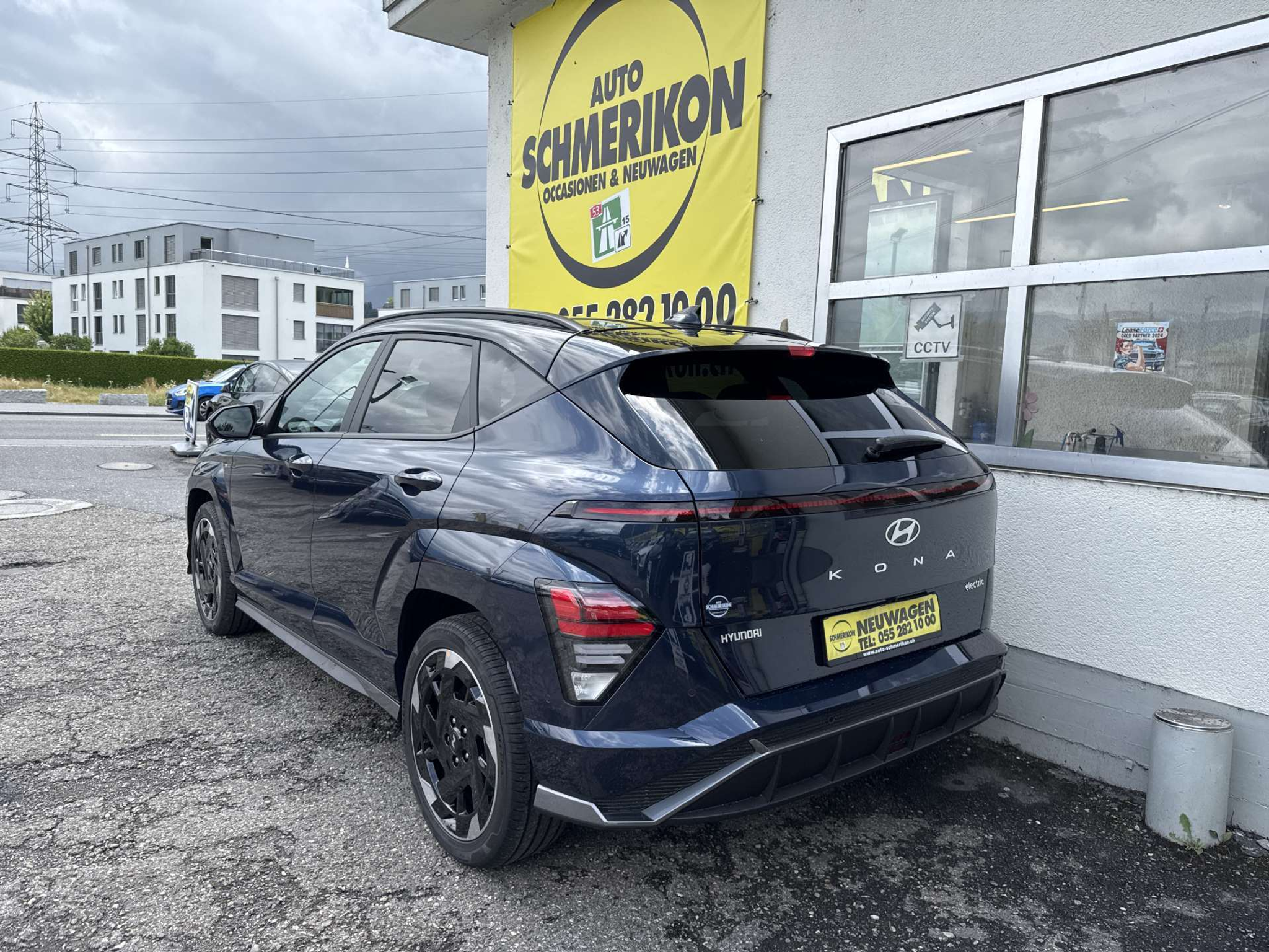 listing desktop thumbnail image 2