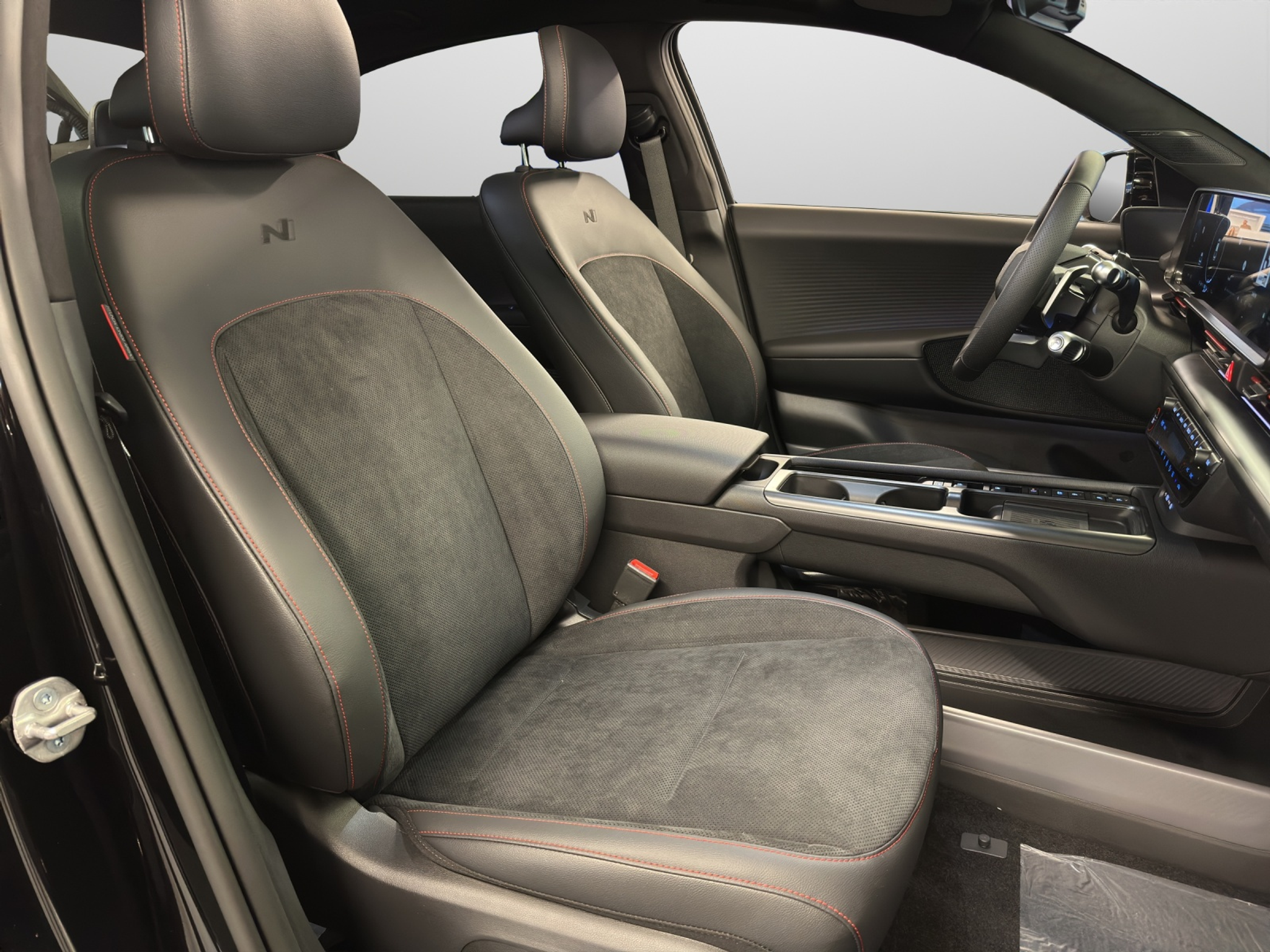 listing desktop thumbnail image 10