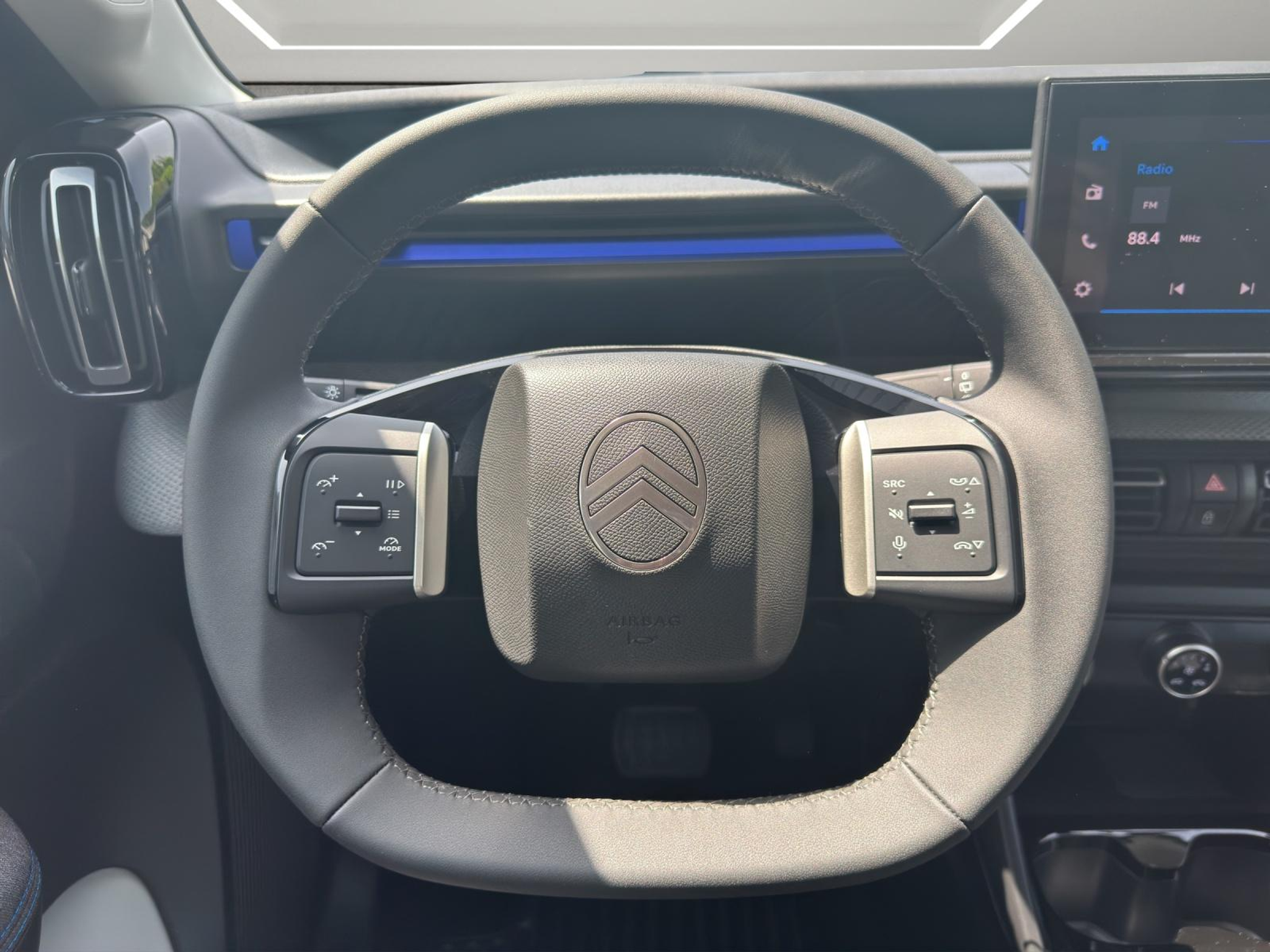 listing desktop thumbnail image 12