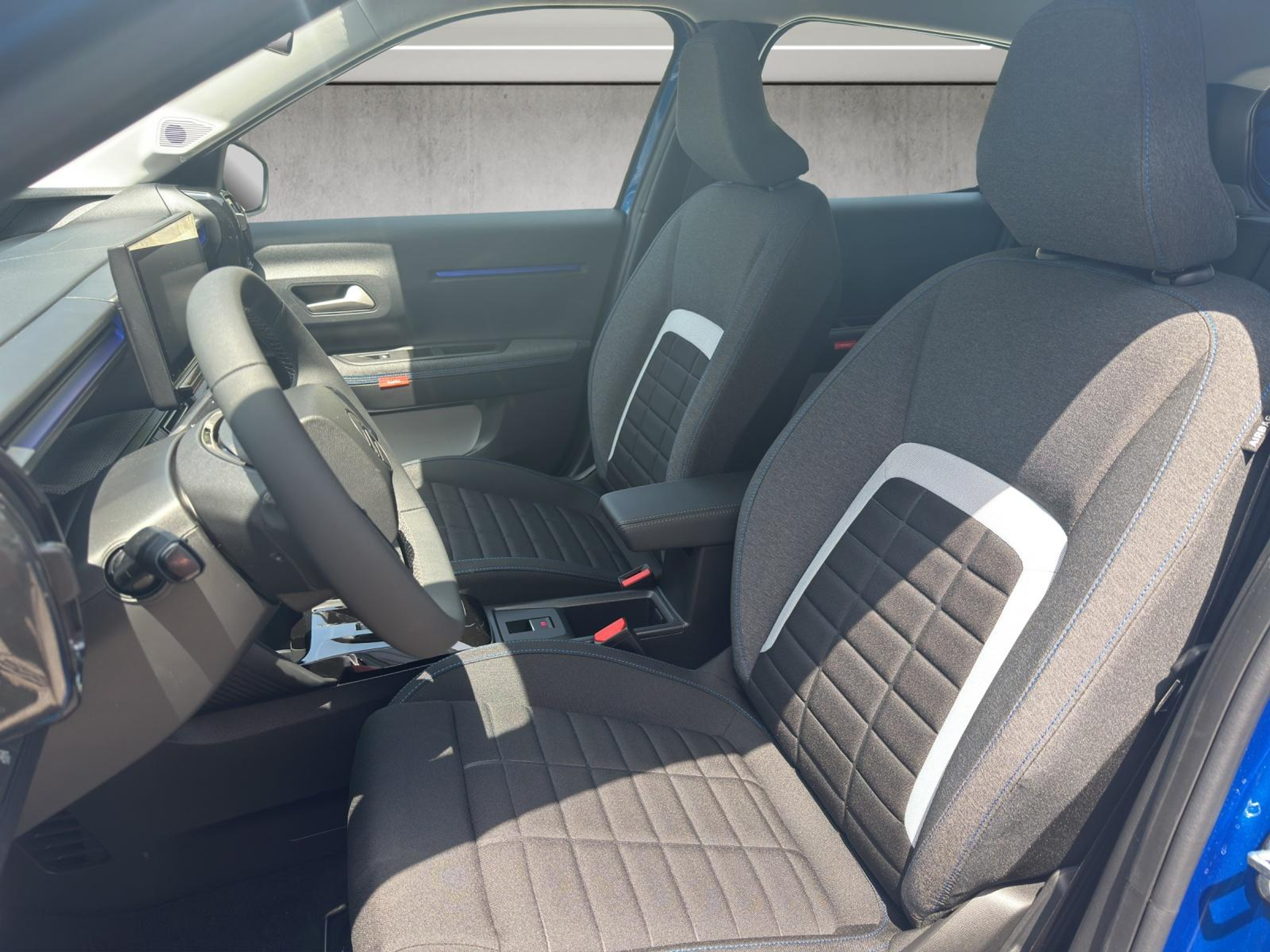 listing desktop thumbnail image 7