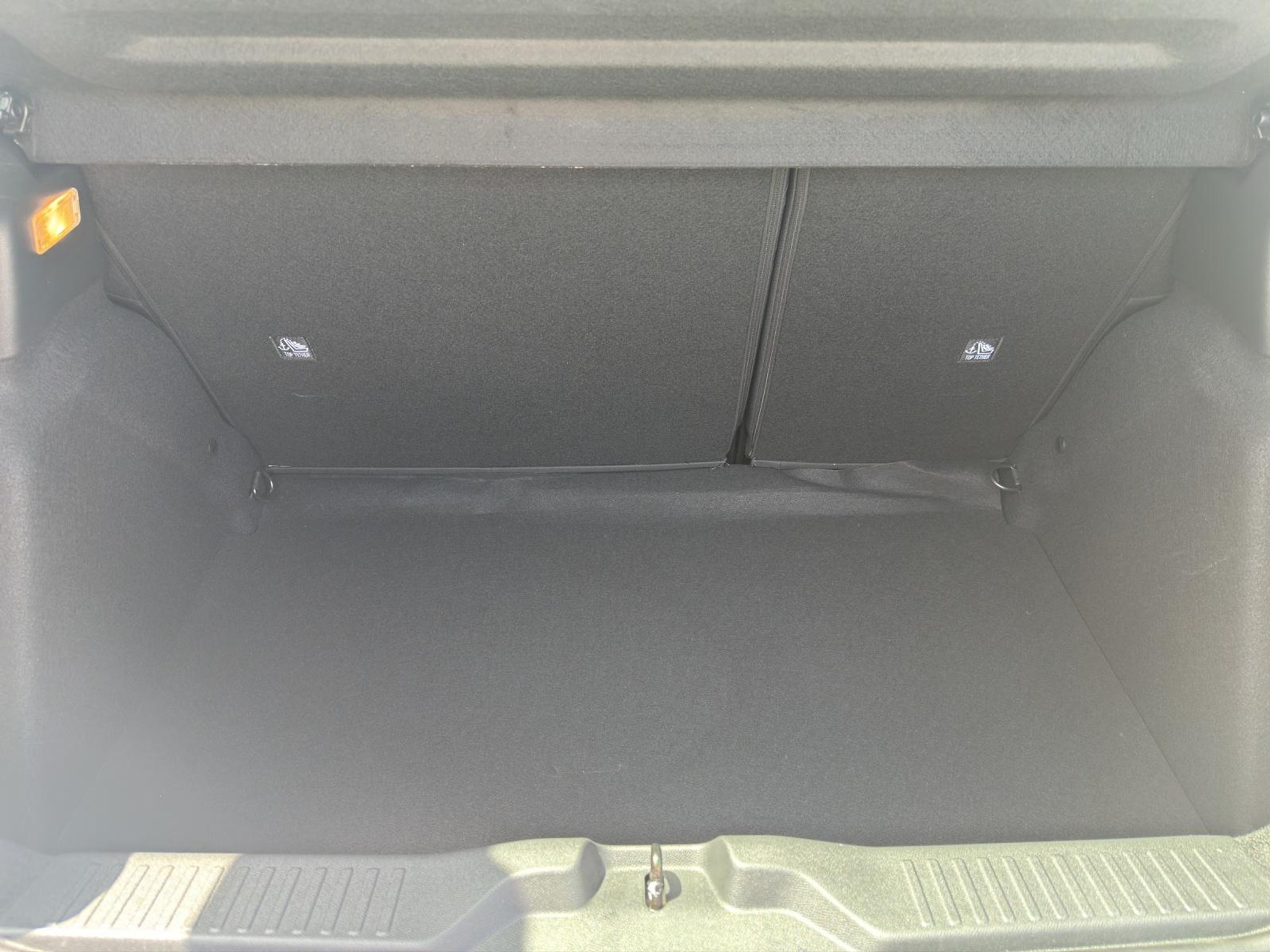 listing desktop thumbnail image 17