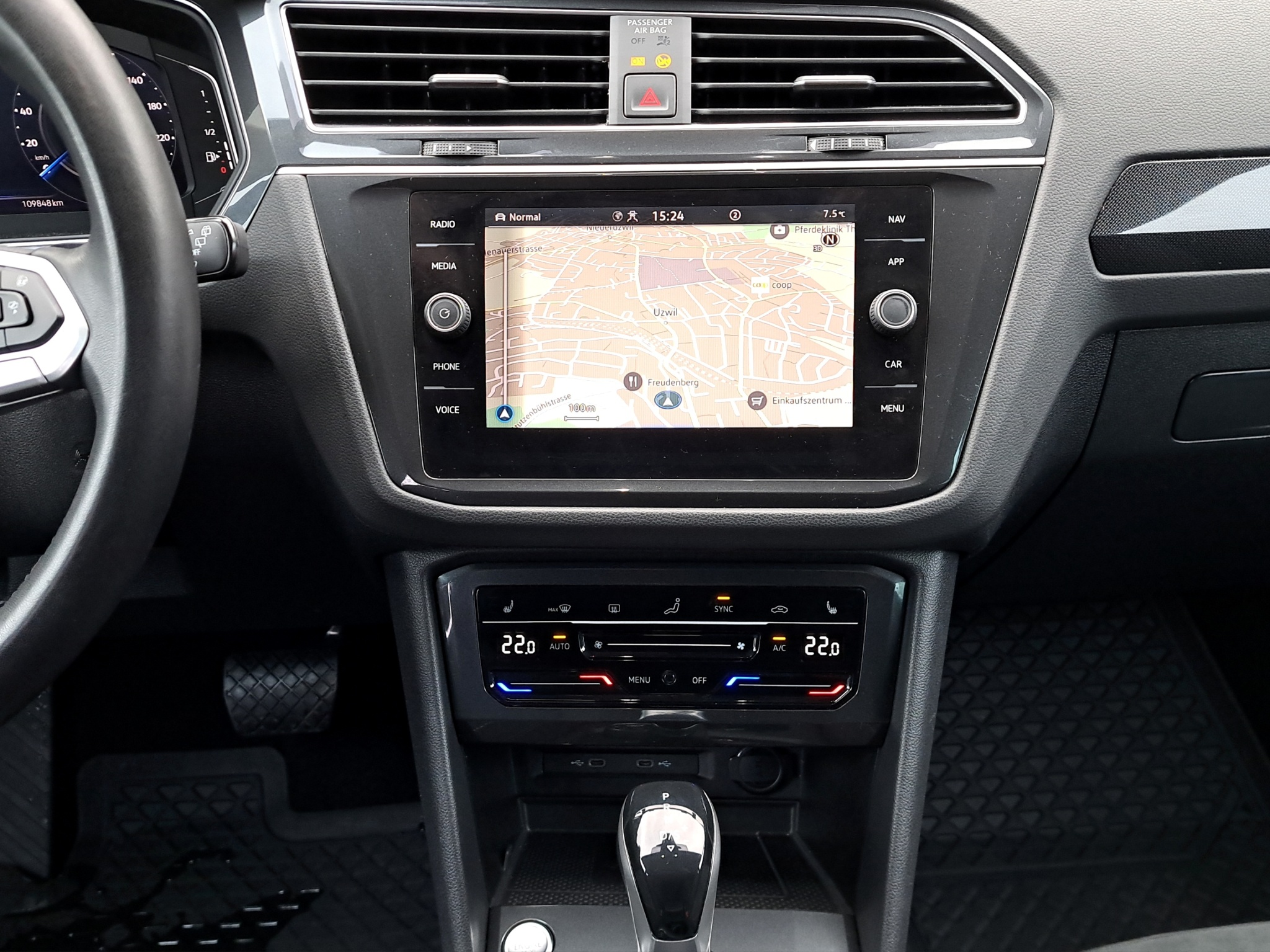 listing desktop thumbnail image 9