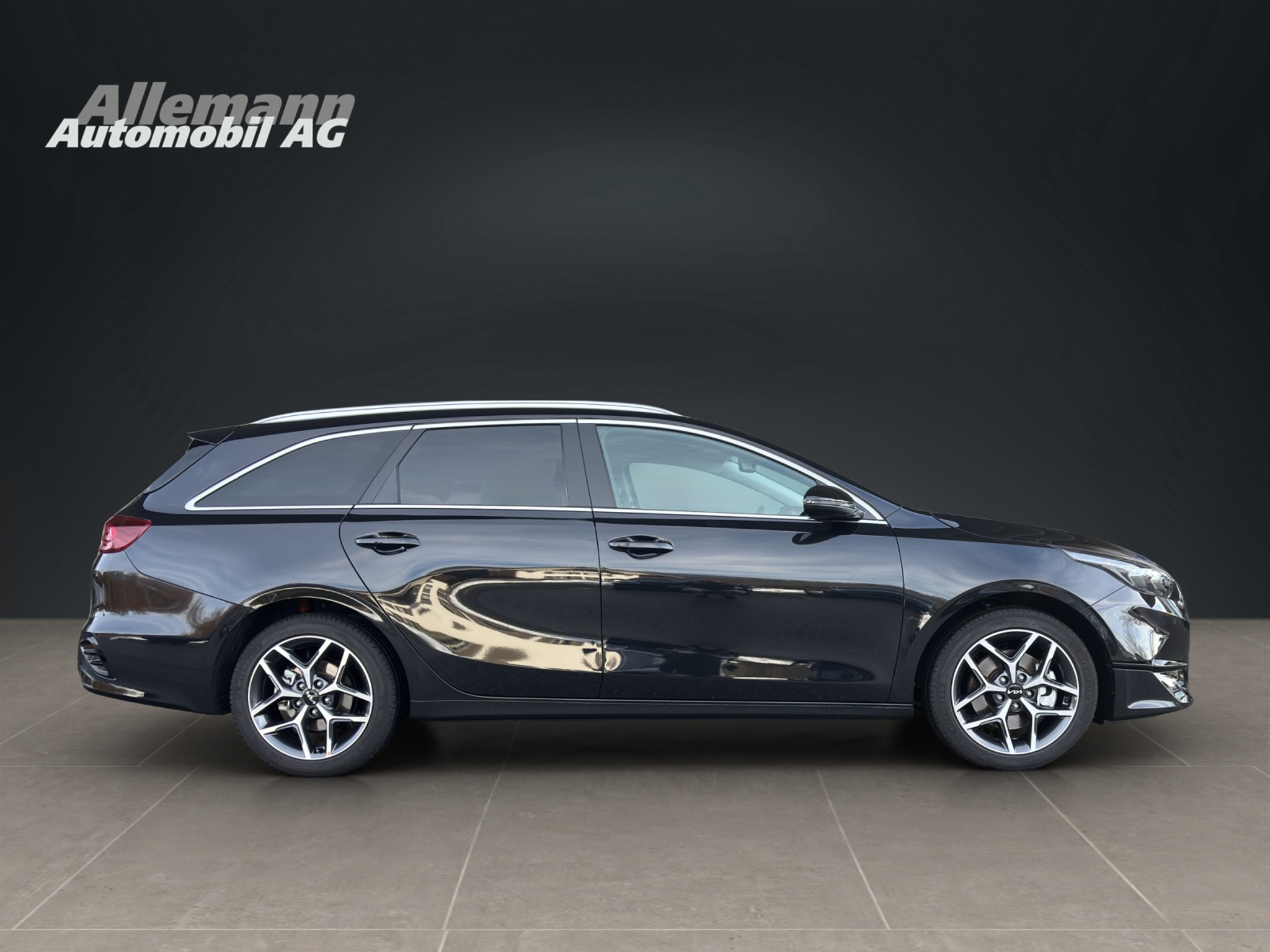 listing desktop thumbnail image 6