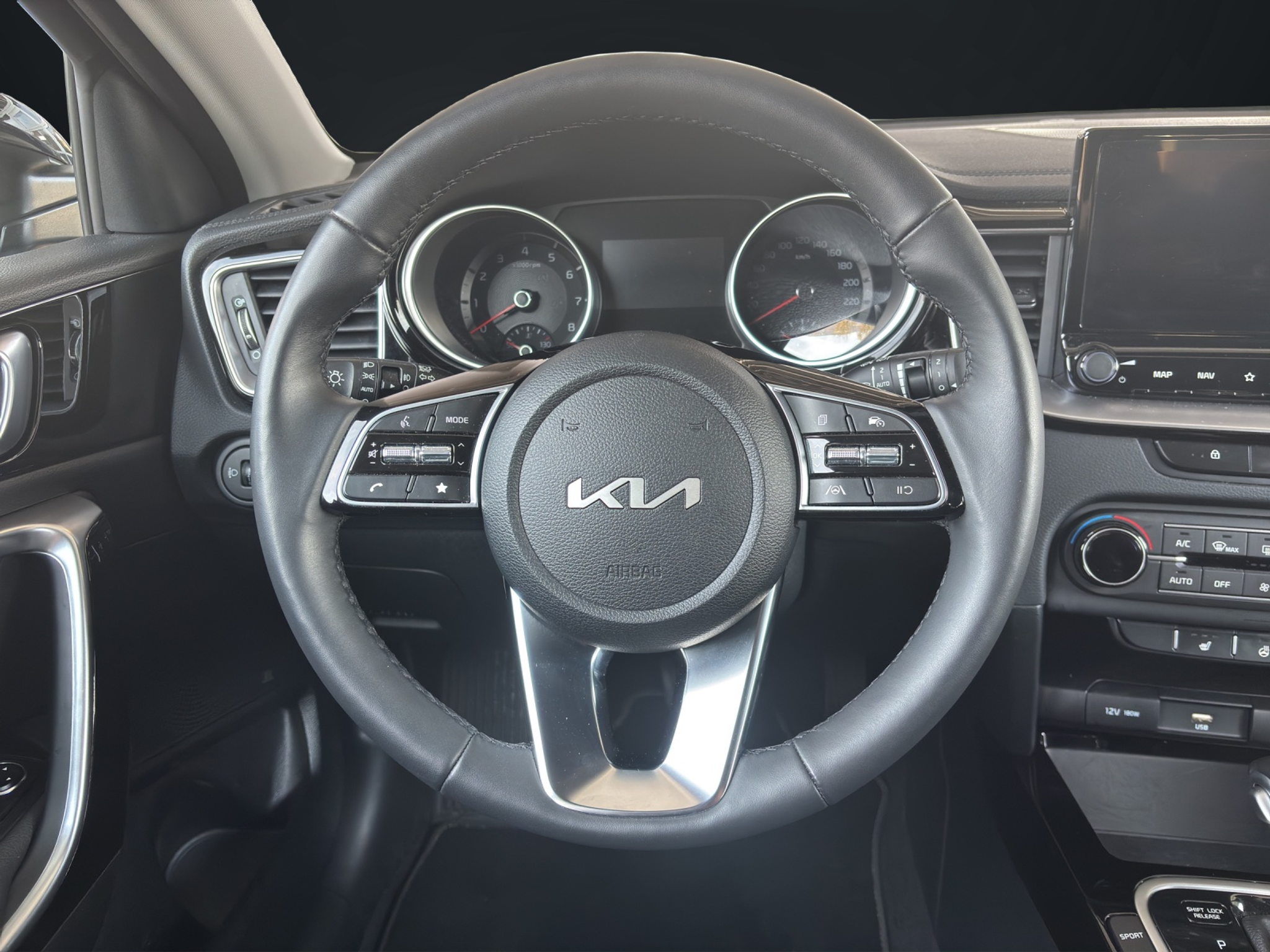 listing desktop thumbnail image 9