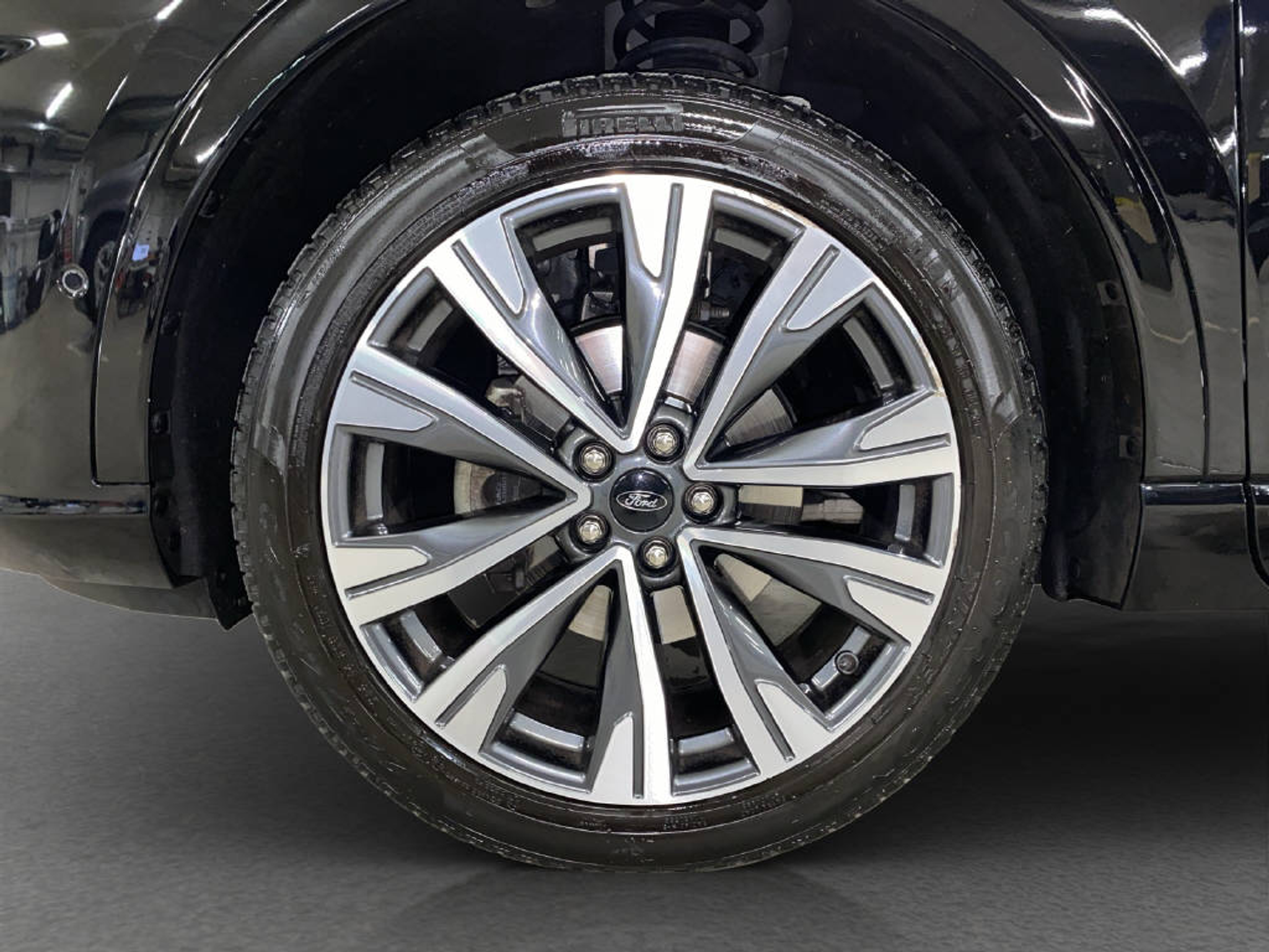 listing desktop thumbnail image 14