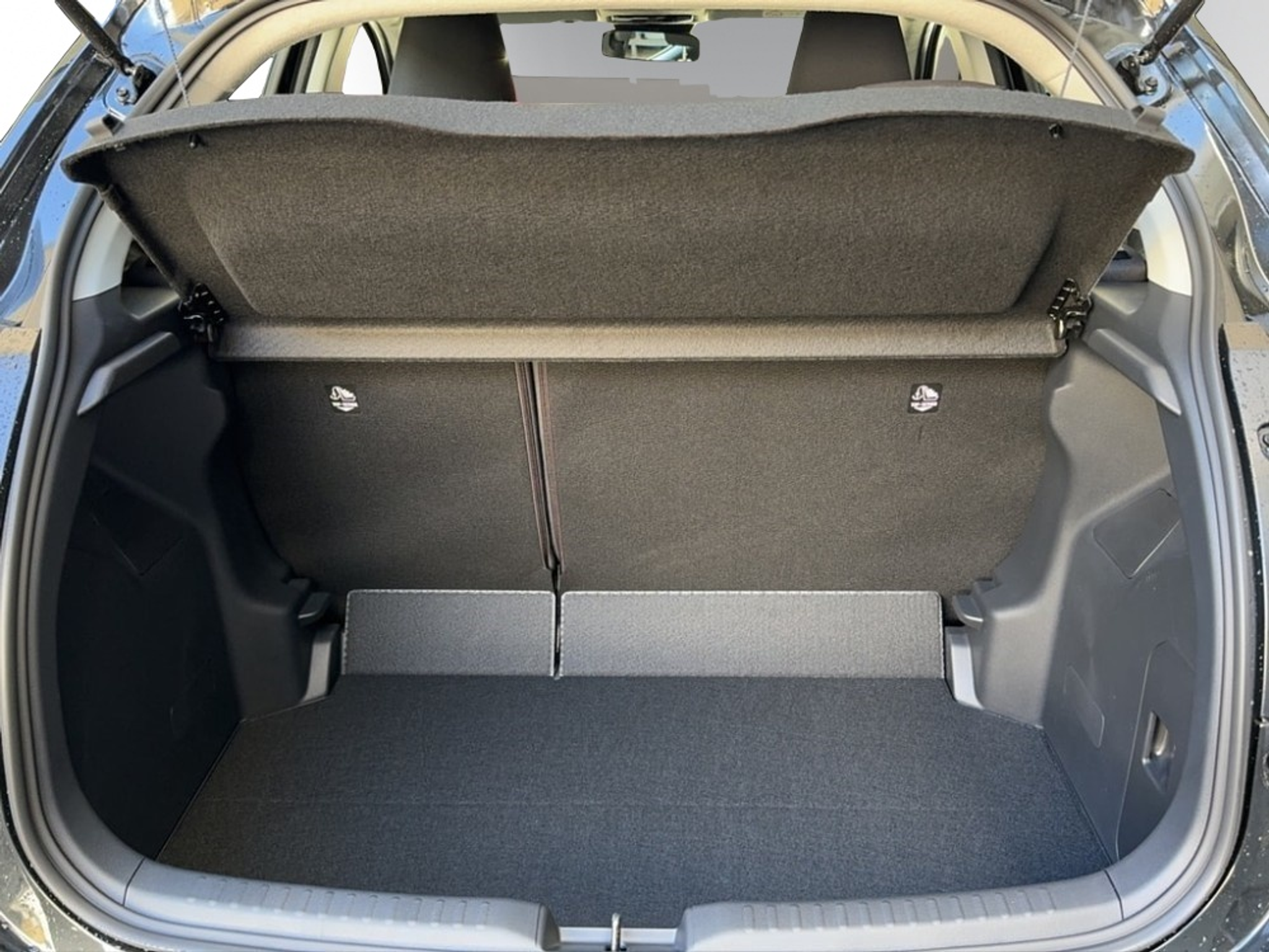 listing desktop thumbnail image 9