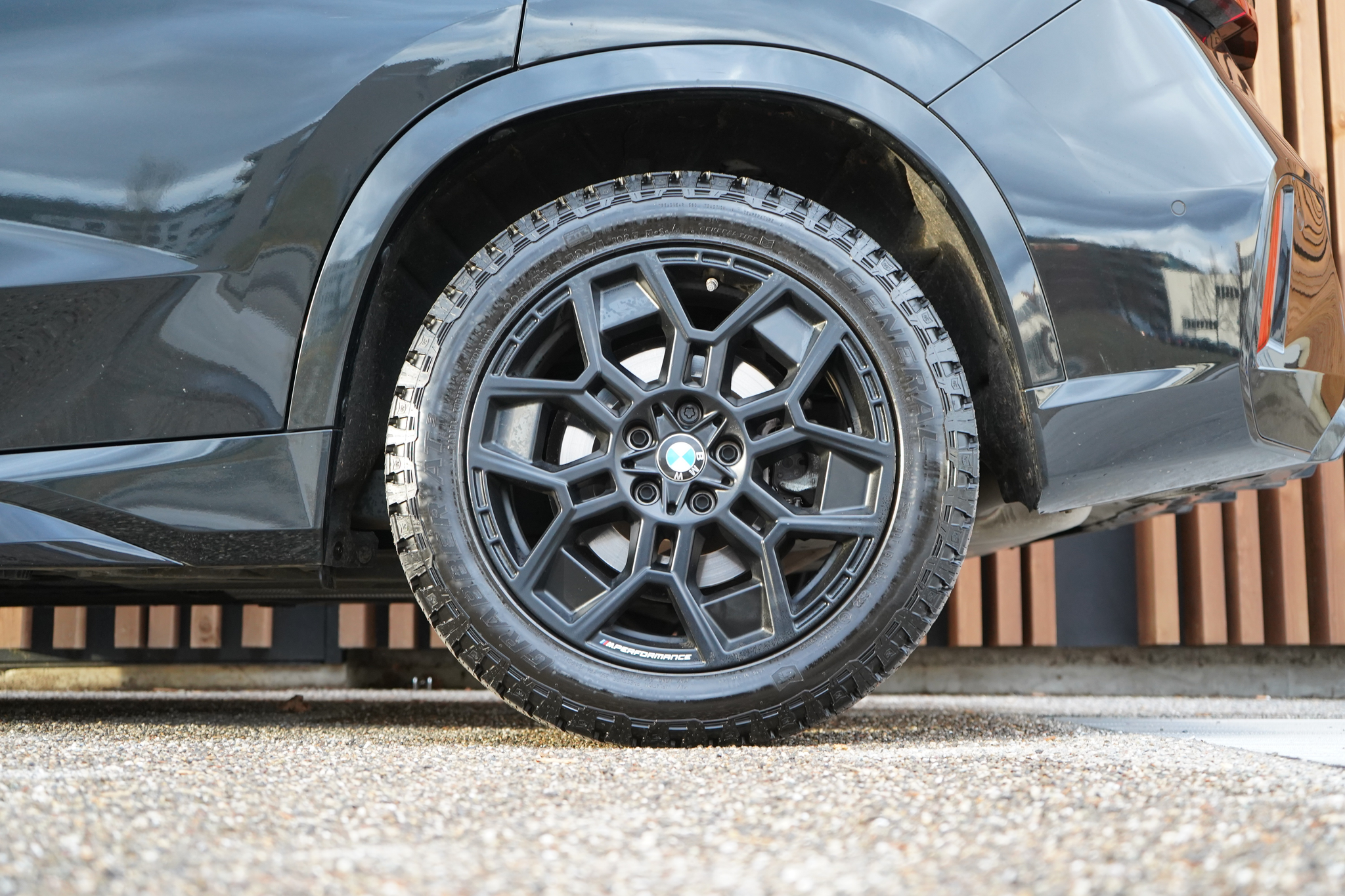 listing desktop thumbnail image 17