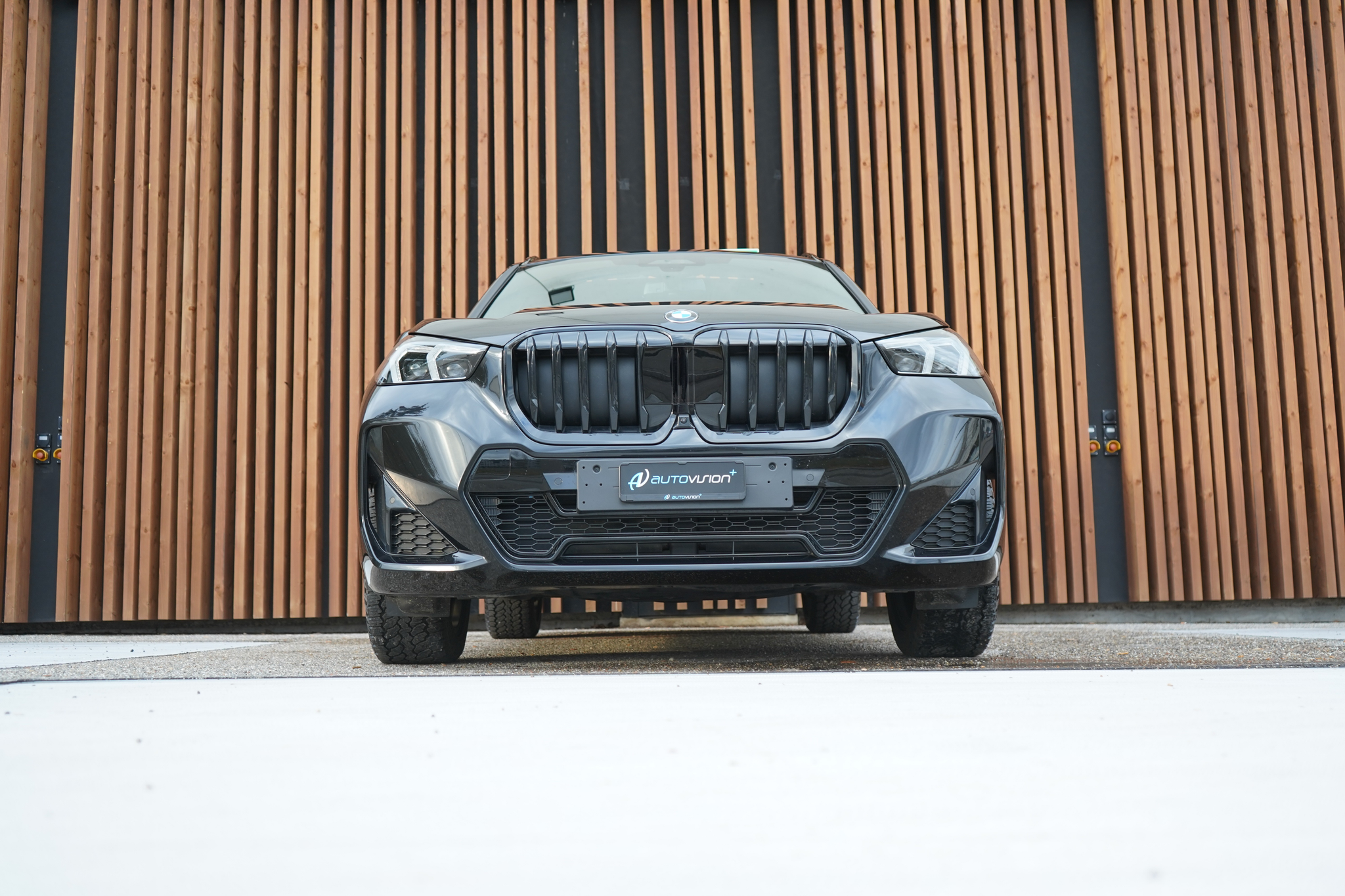 listing desktop thumbnail image 13